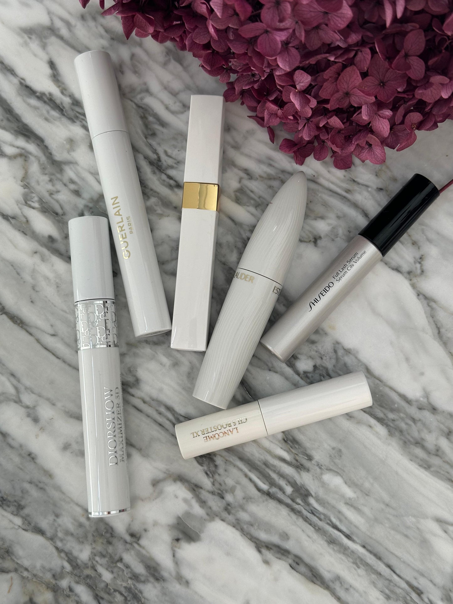 DIOR Diorshow Maximizer 3D
Mascara Primer-Serum Triple Action - Volume, Curl & Definition 24h Wear Lash Care