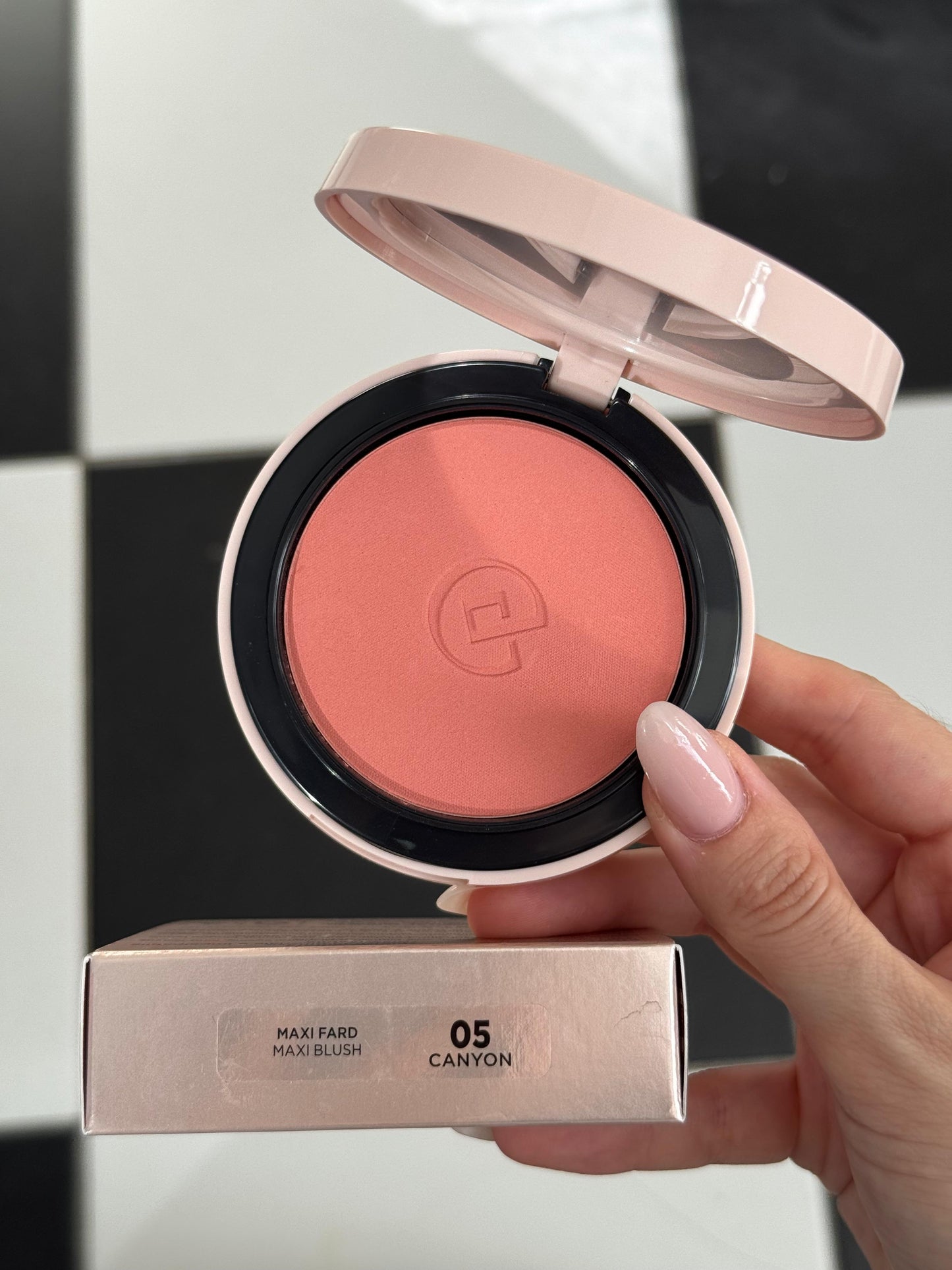 COLLISTAR
Impeccable Maxi Blush - Canyon