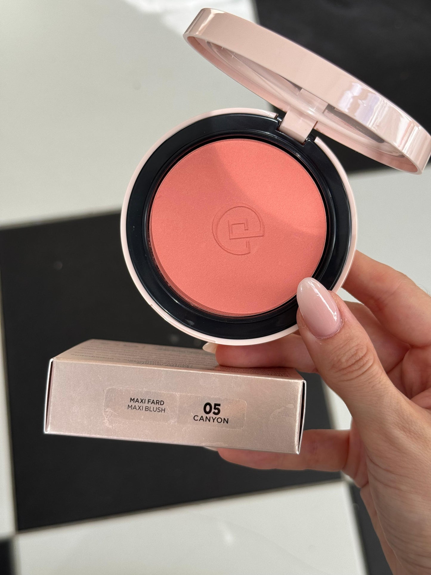 COLLISTAR
Impeccable Maxi Blush - Canyon