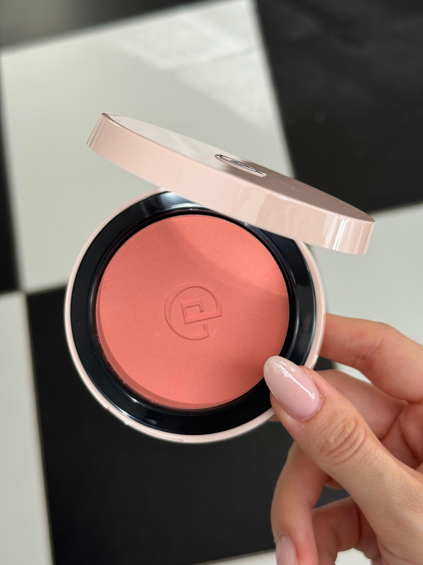 COLLISTAR
Impeccable Maxi Blush - Canyon