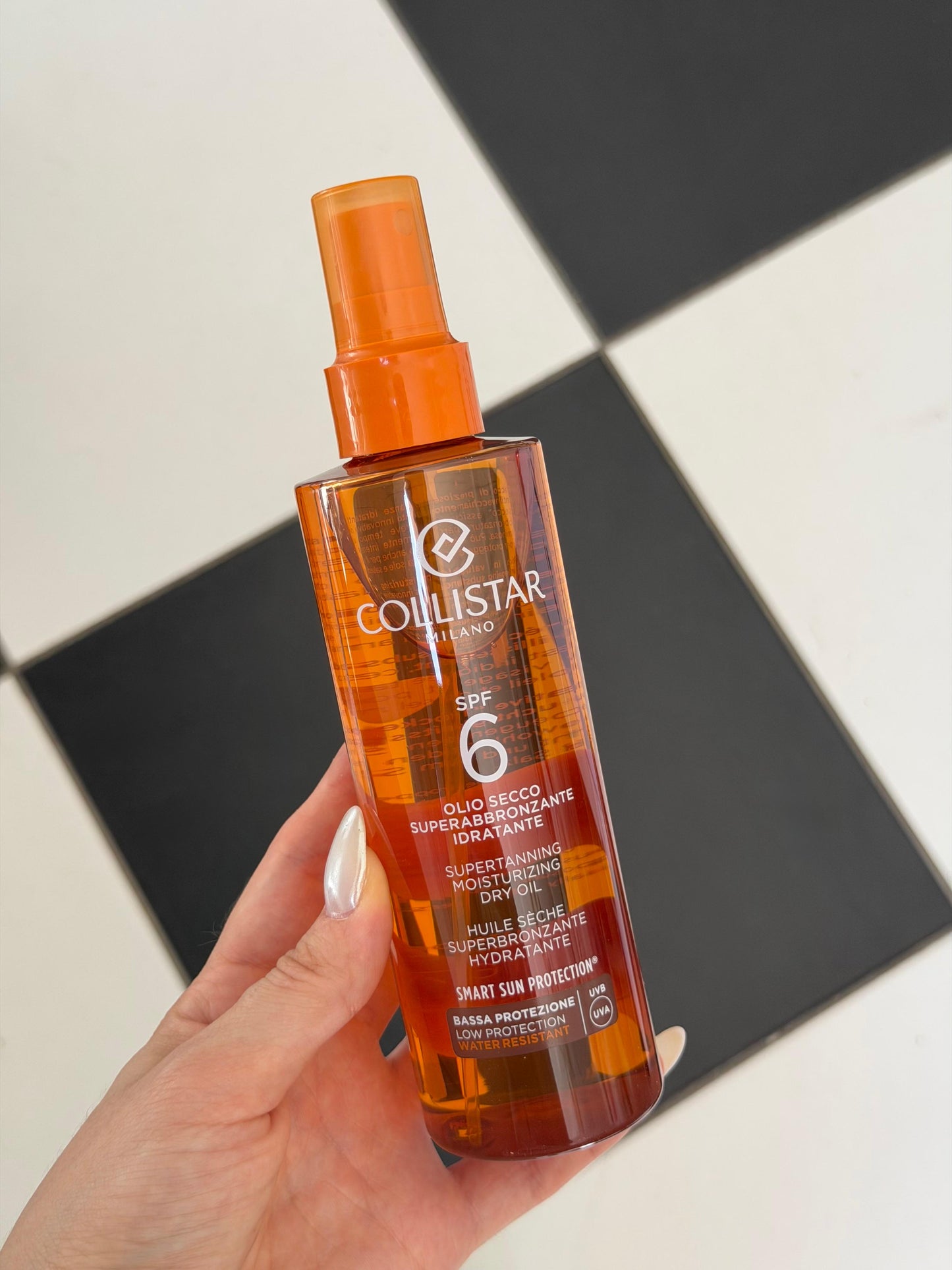 COLLISTAR Supertanning Moisturizing Dry Oil SPF6
Water Resistant