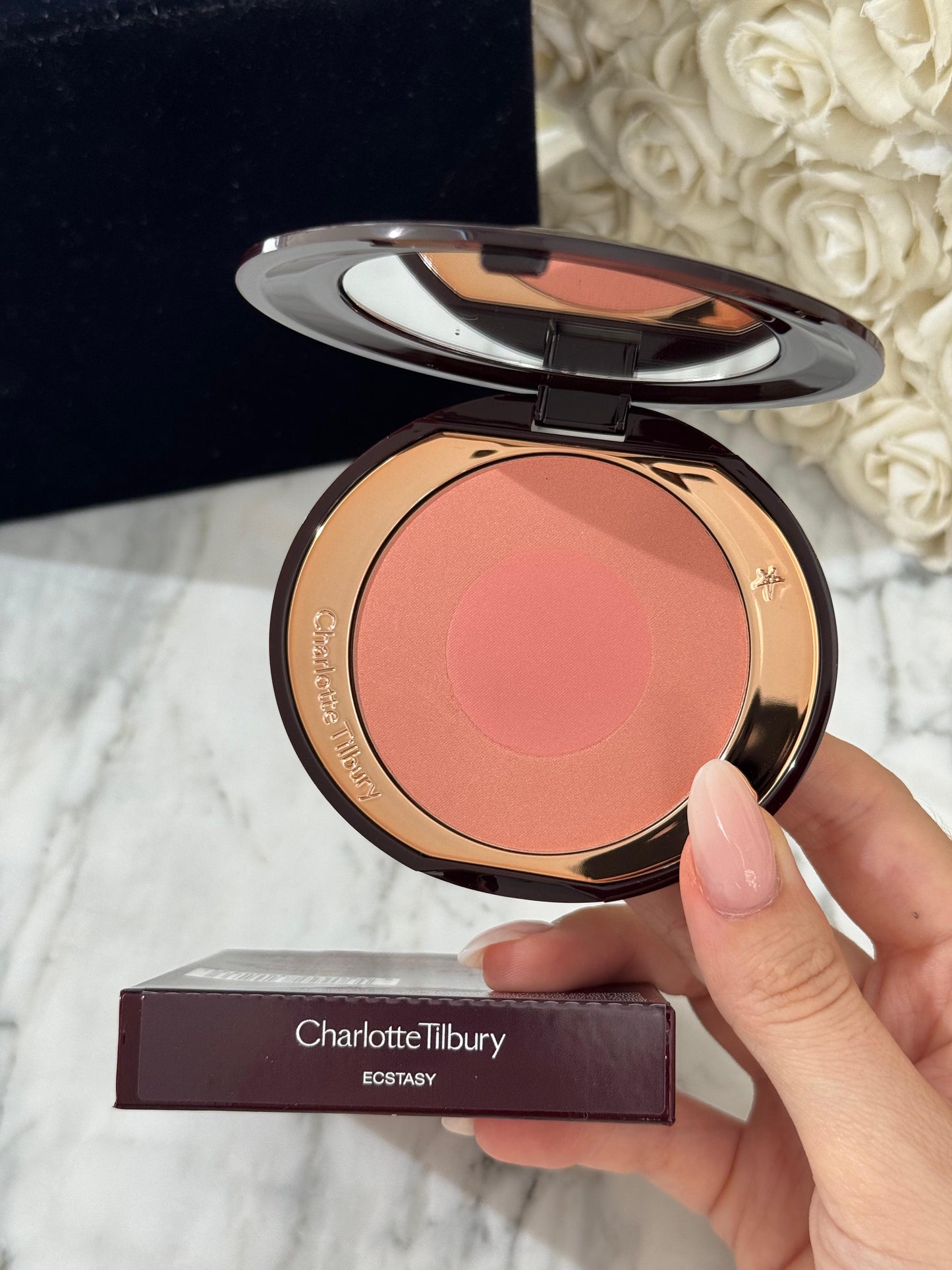 CHARLOTTE TILBURY Cheek To Chic Swish & Pop Blusher - Ecstasy