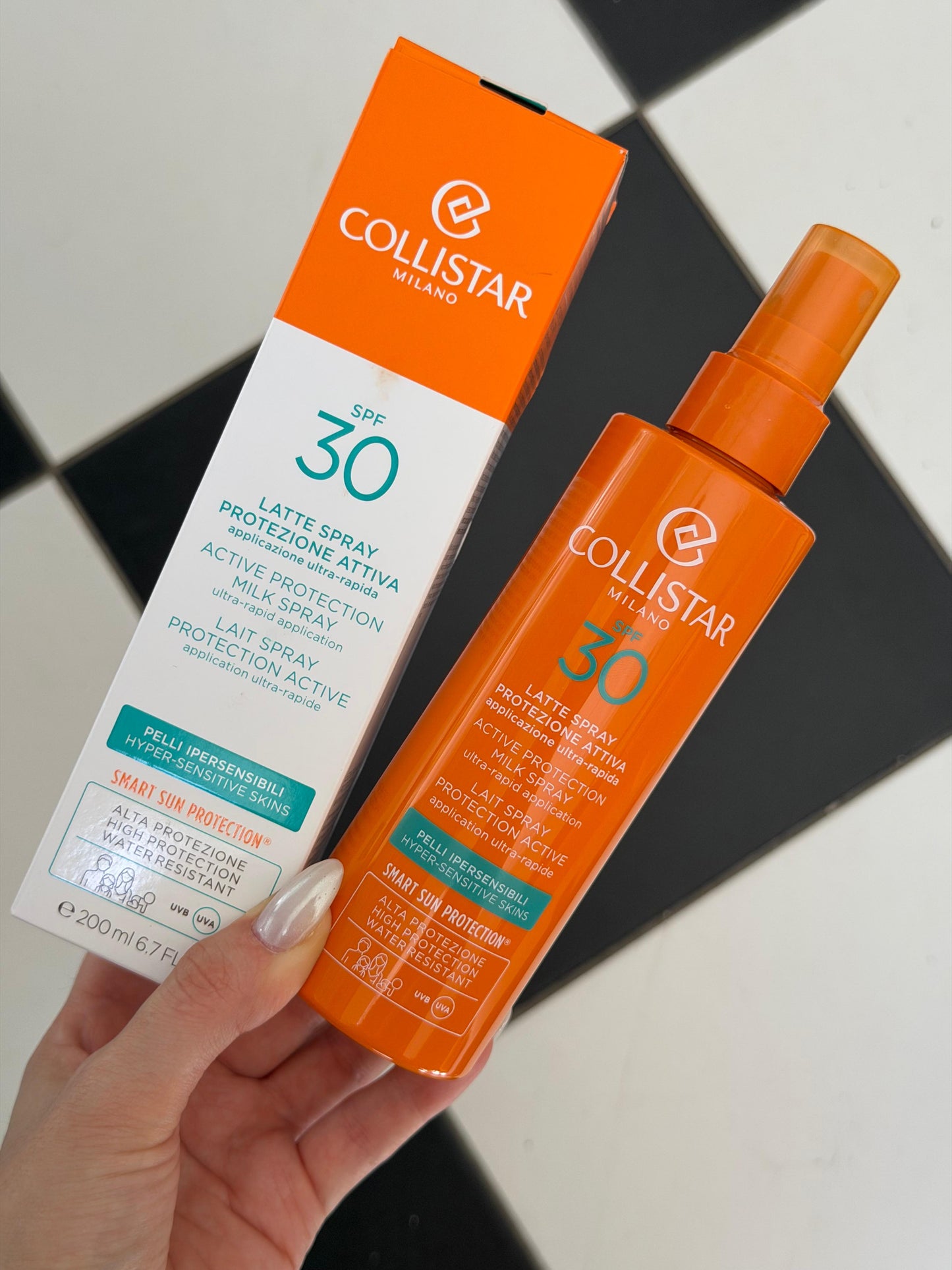 COLLISTAR Active Protection Milk Spray SPF30
Face And Neck Hypersensitive Skins - Water Resistant