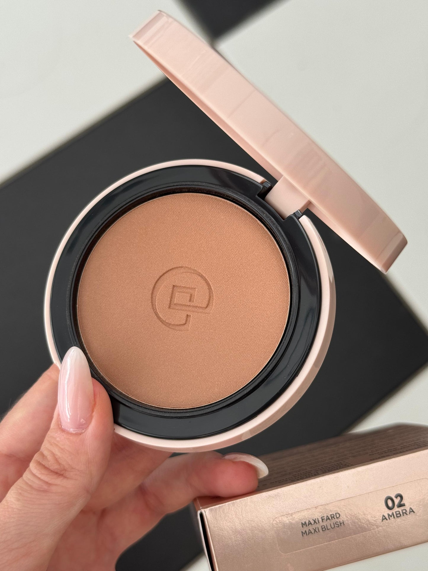 COLLISTAR
Impeccable Maxi Blush - Ambra