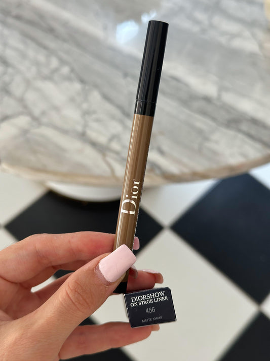 DIOR Diorshow On Stage Liner - Matte Khaki
Waterproof Felt Tip Liquid Eyeliner - 24h IntenseColor