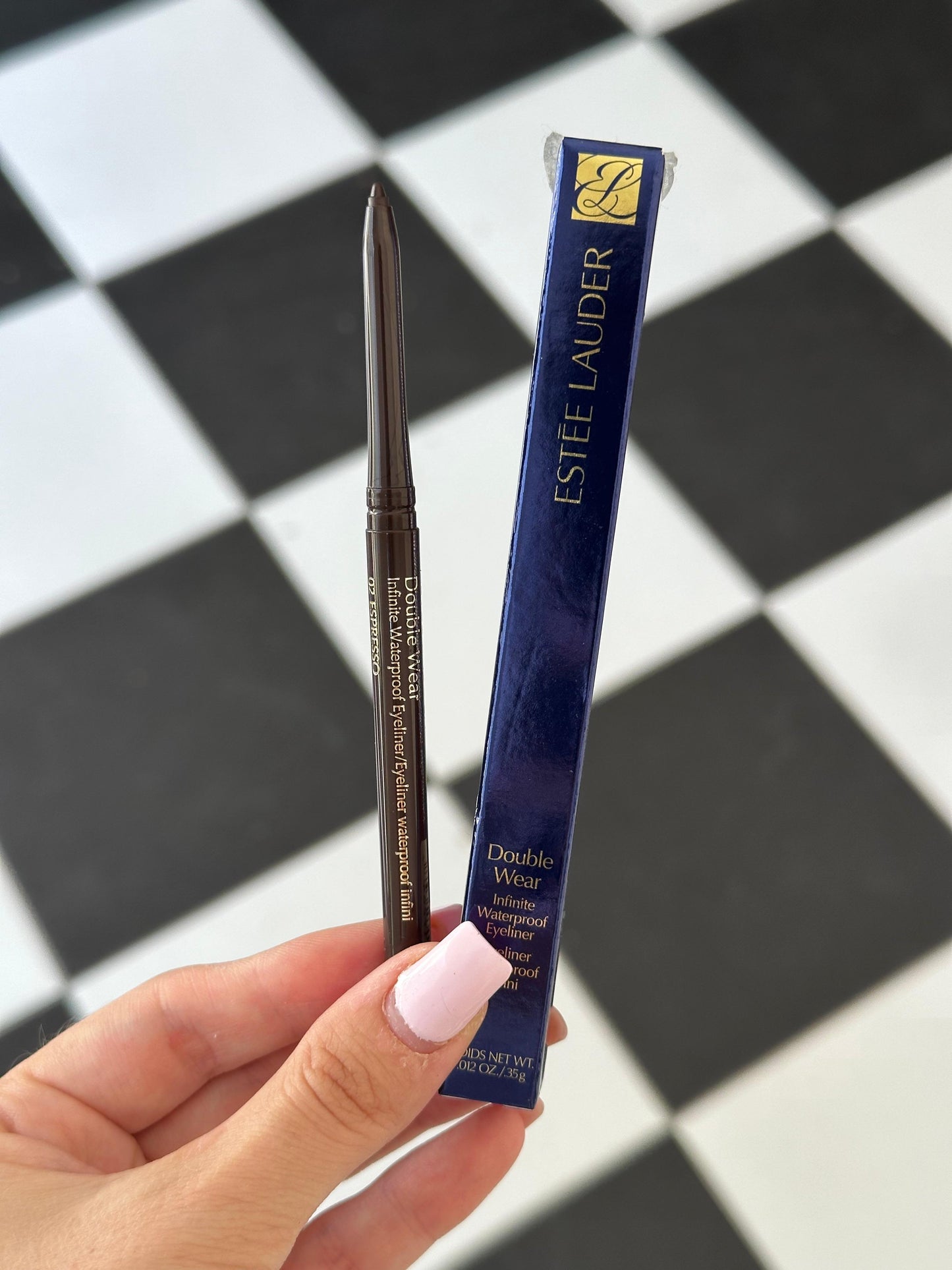 ESTÉE LAUDER Double Wear
Infinite Waterproof Eyeliner