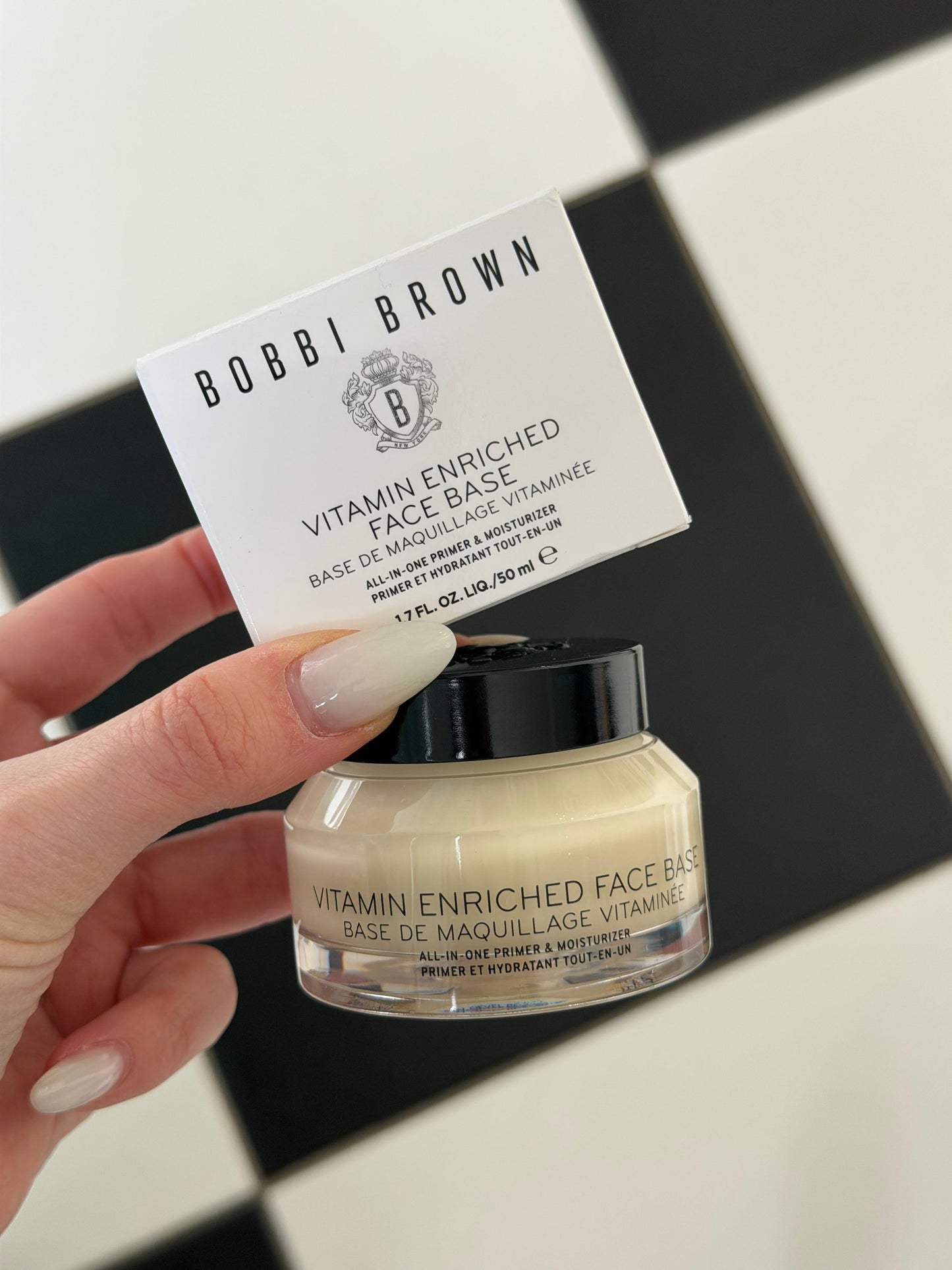 BOBBI BROWN
Vitamin Enriched Face Base Moisturizer & Primer