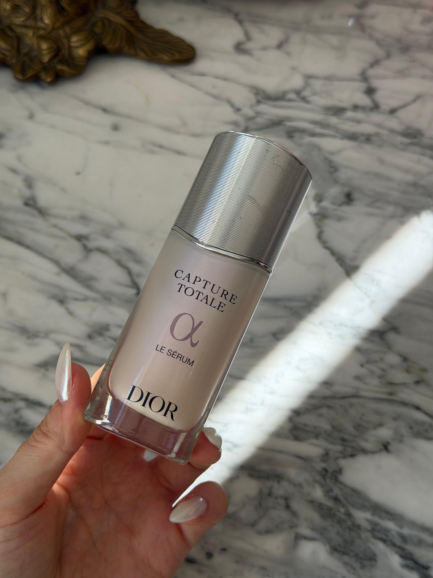 DIOR Capture Totale Le Sérum
Face and Neck Youth Revealing Serum