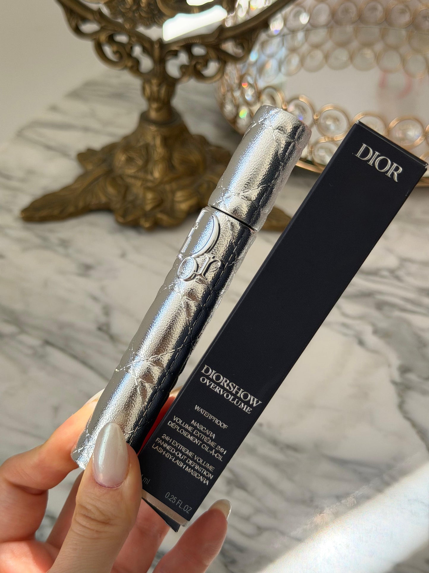 DIOR Diorshow Overvolume Waterproof
24-Hour Extreme Volume Mascara – Lash-by-Lash Fan Effect