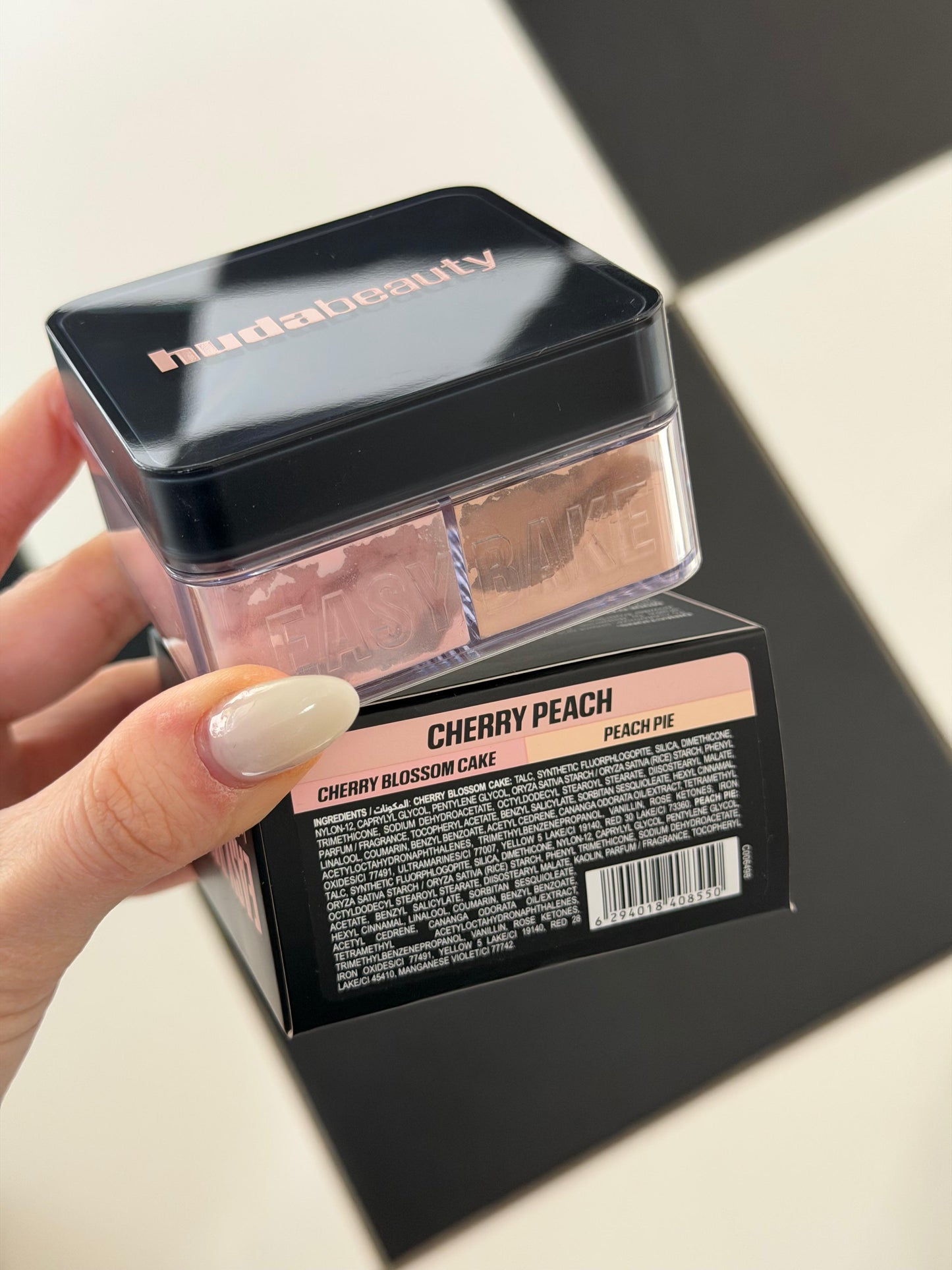HUDA BEAUTY Easy Bake Duo Loose Baking & Setting Powder - Cherry Peach