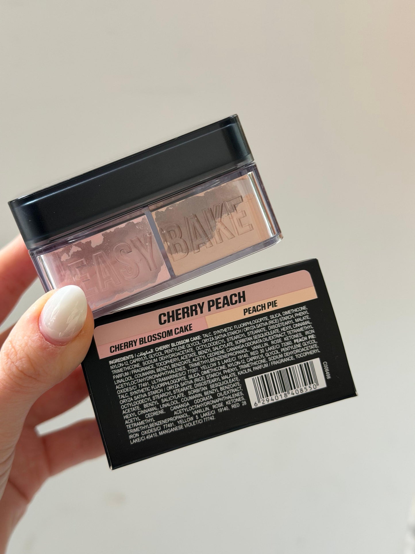 HUDA BEAUTY Easy Bake Duo Loose Baking & Setting Powder - Cherry Peach