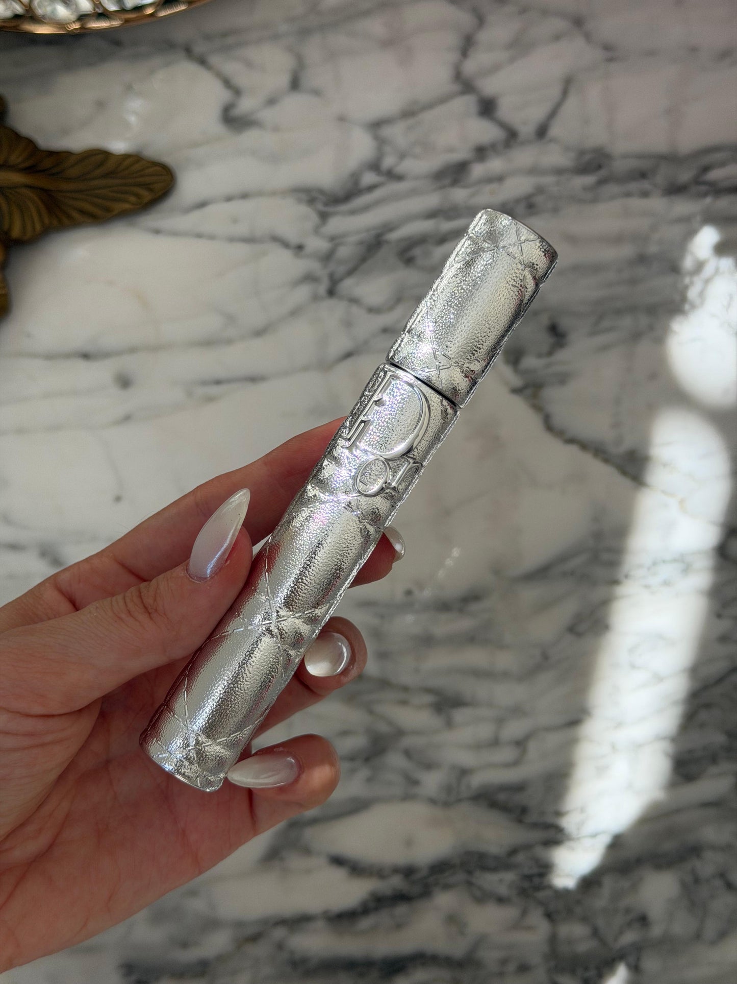 DIOR Diorshow Overvolume Waterproof
24-Hour Extreme Volume Mascara – Lash-by-Lash Fan Effect