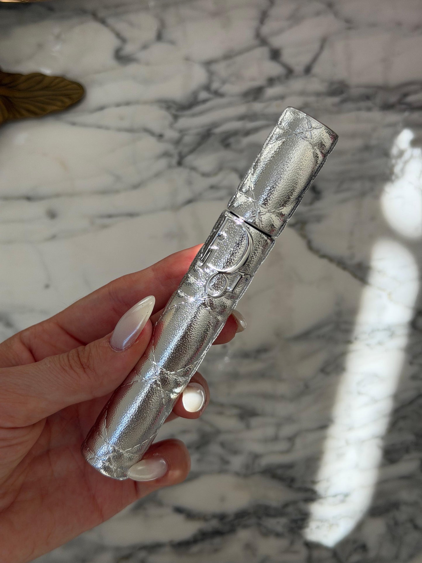 DIOR Diorshow Overvolume Waterproof
24-Hour Extreme Volume Mascara – Lash-by-Lash Fan Effect