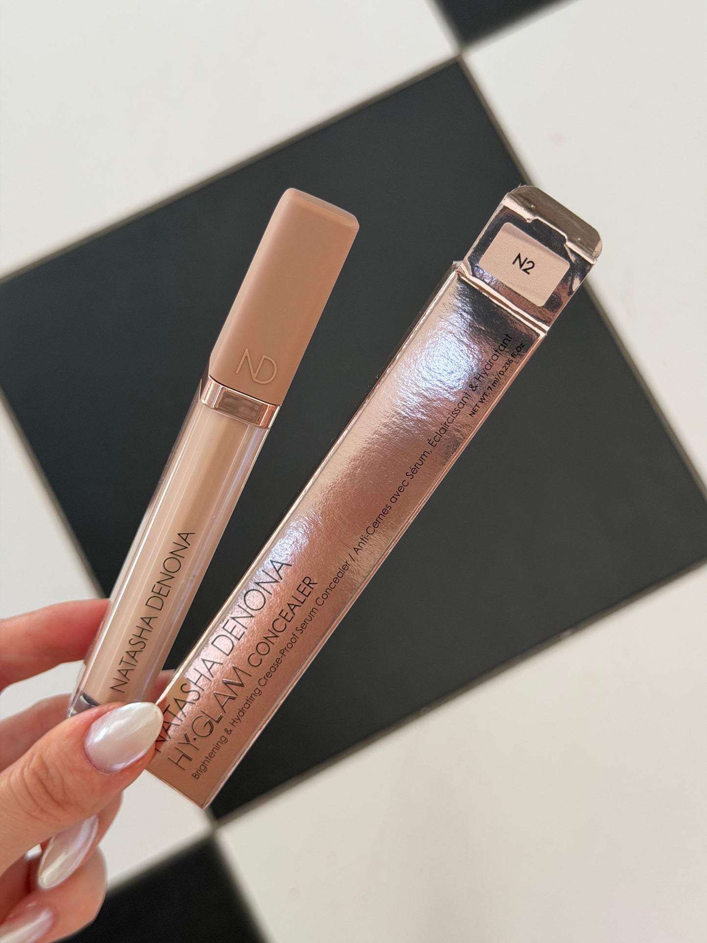 NATASHA DENONA Hy-Glam
Brightening & Hydrating Crease-Proof Serum Concealer (N2)