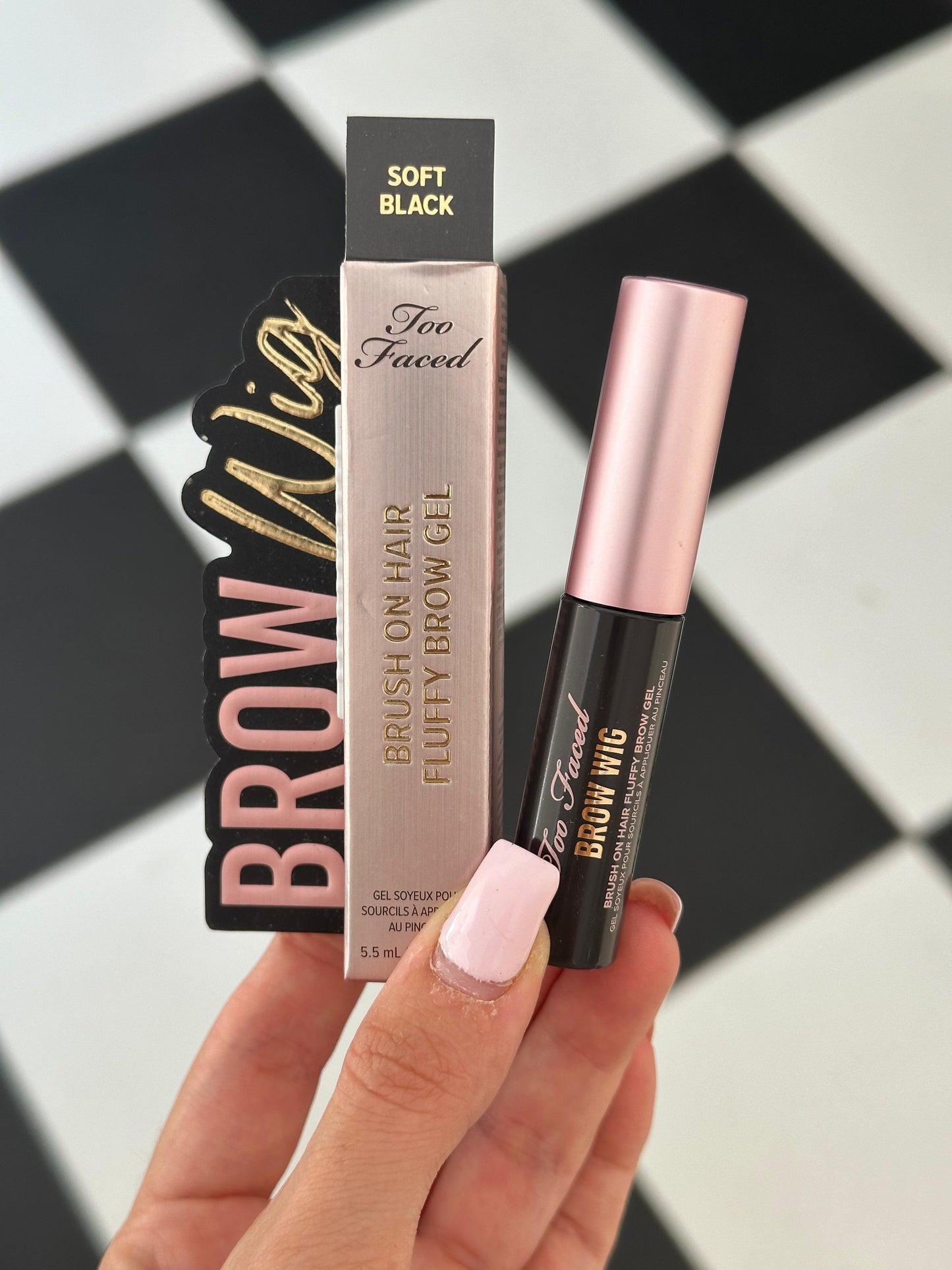 TOO FACED Brow Wig Eyebrow Gel - Soft Black
Brush-On Hair Fluffy Brow Gel
