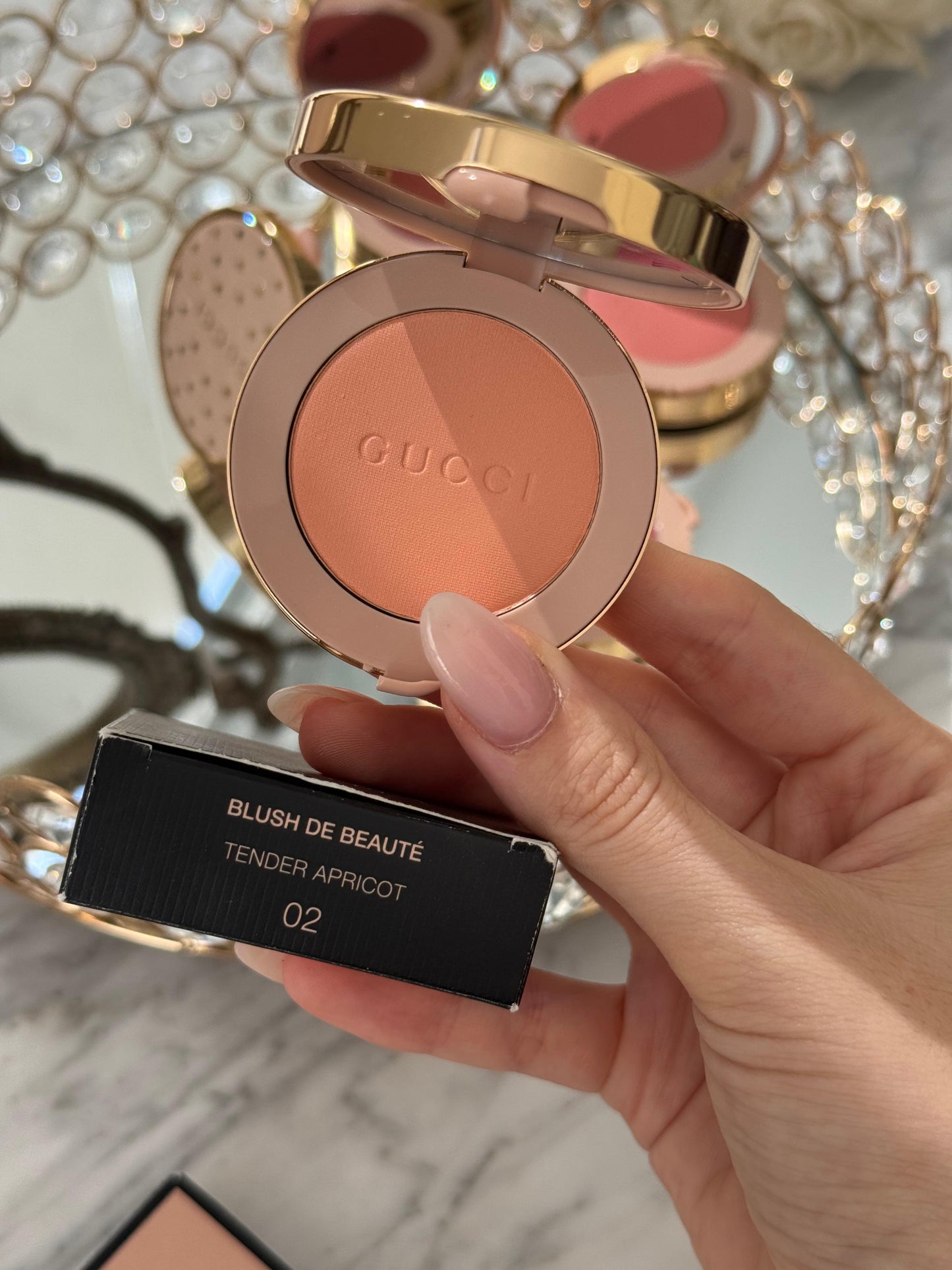 GUCCI Blush De Beauté - Cheeks & Eyes Powder Luminous Matte (02)