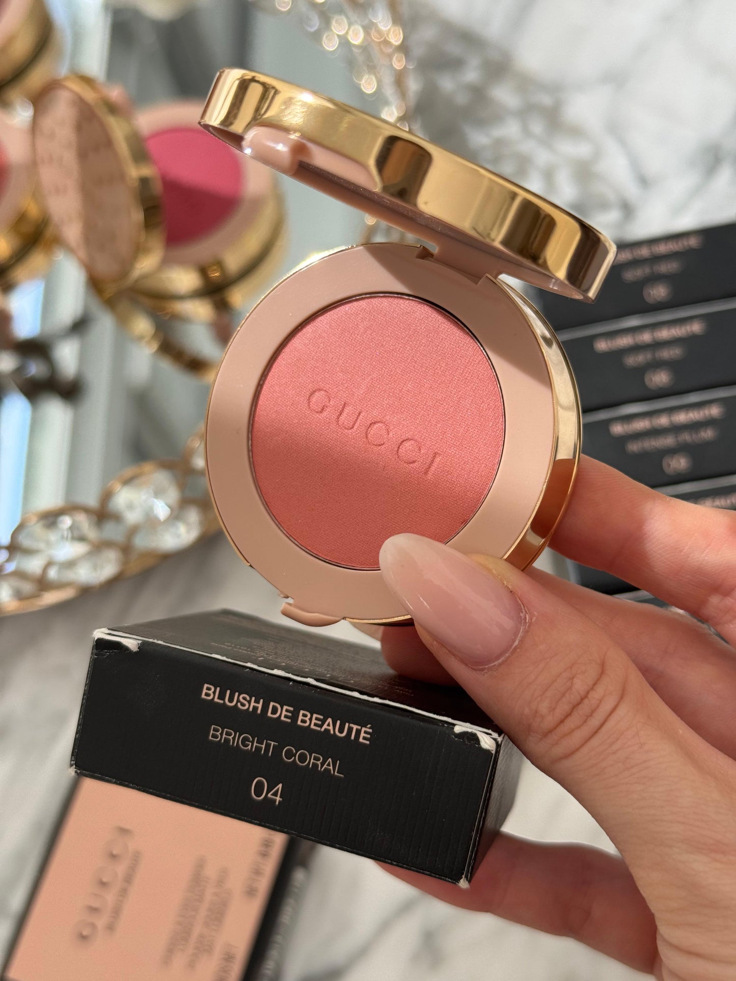 GUCCI Blush De Beauté - Cheeks & Eyes Powder Luminous Matte (04)