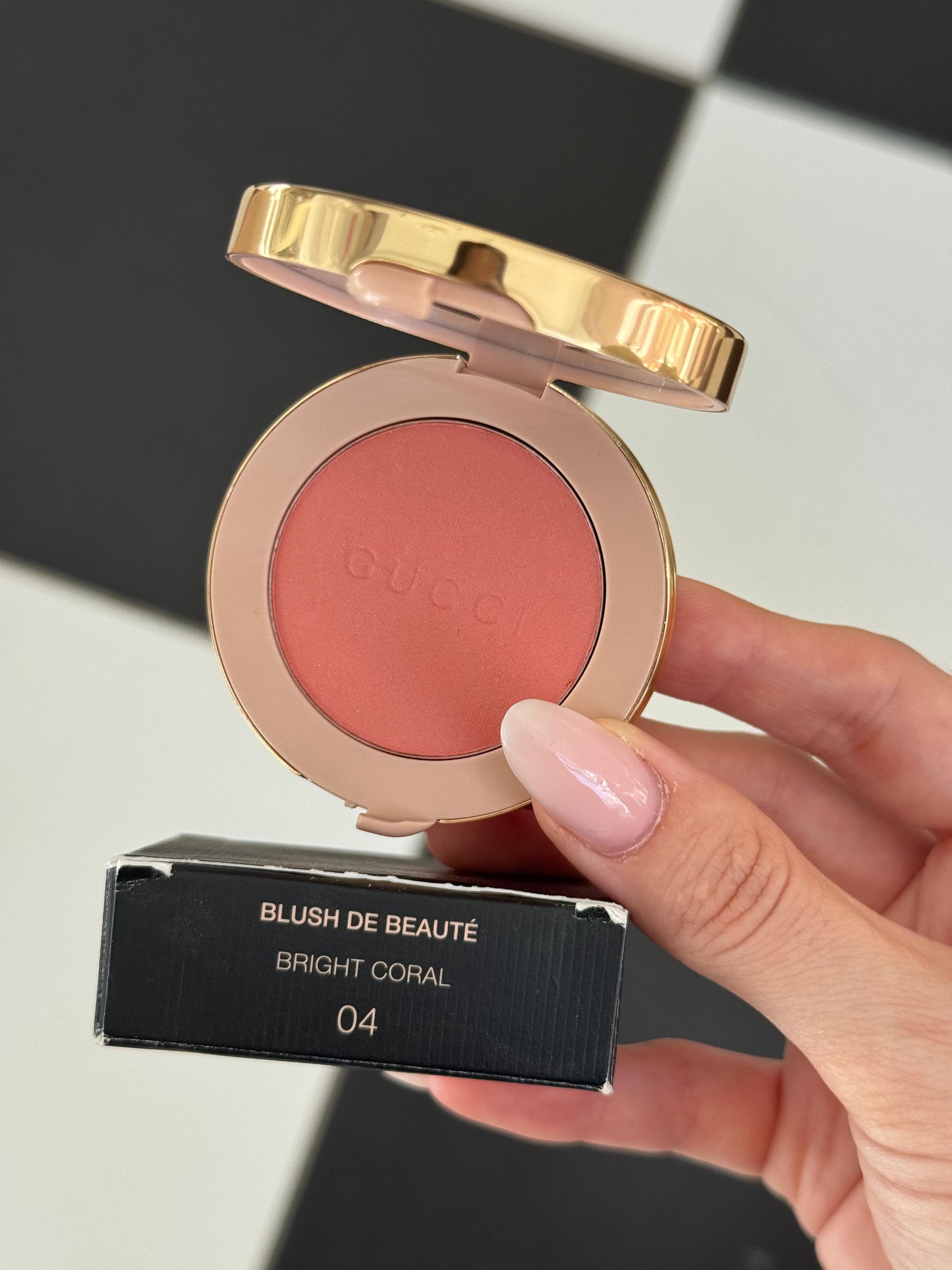 GUCCI Blush De Beauté - Cheeks & Eyes Powder Luminous Matte (04)