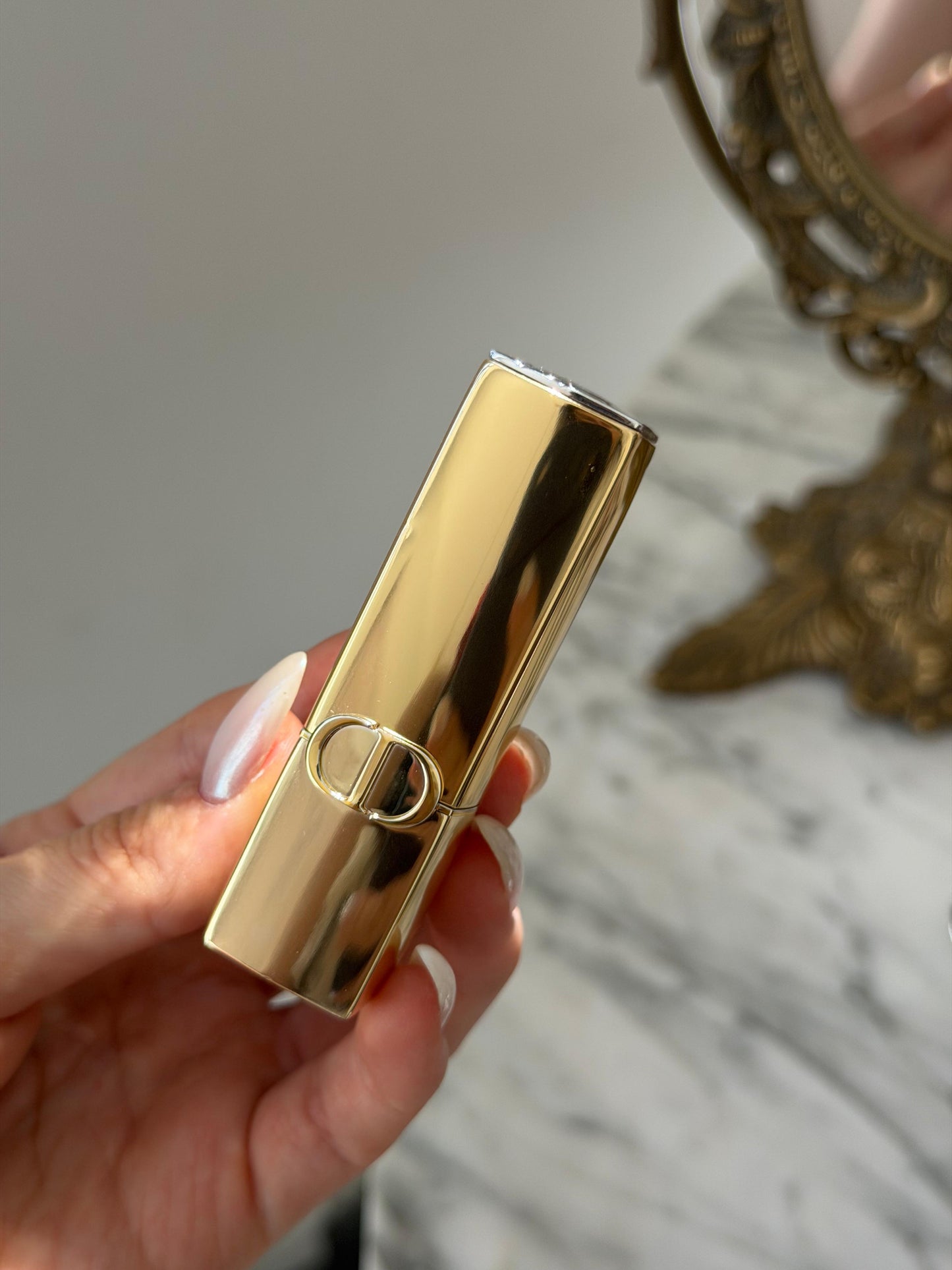 DIOR Rouge Dior - Limited Edition
Couture Color Lipstick (994) - Hydrating and Longwearing