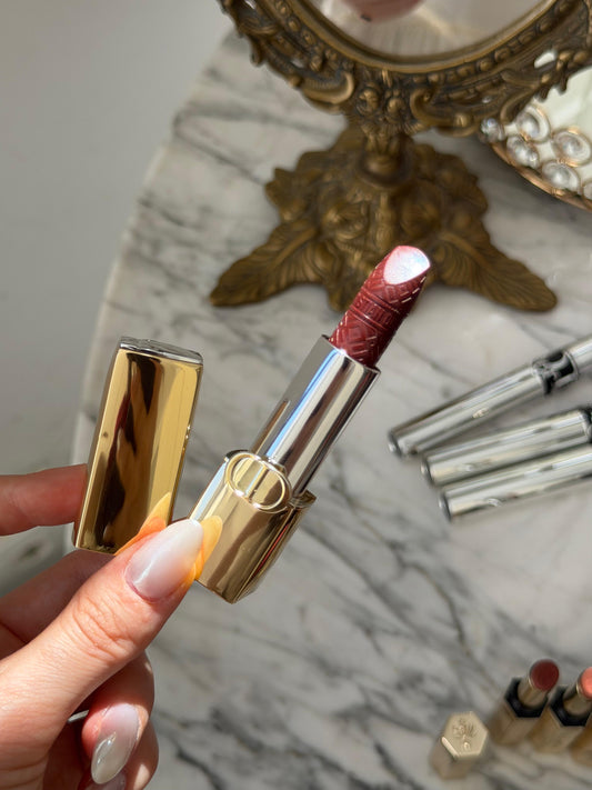DIOR Rouge Dior - Limited Edition
Couture Color Lipstick (994) - Hydrating and Longwearing