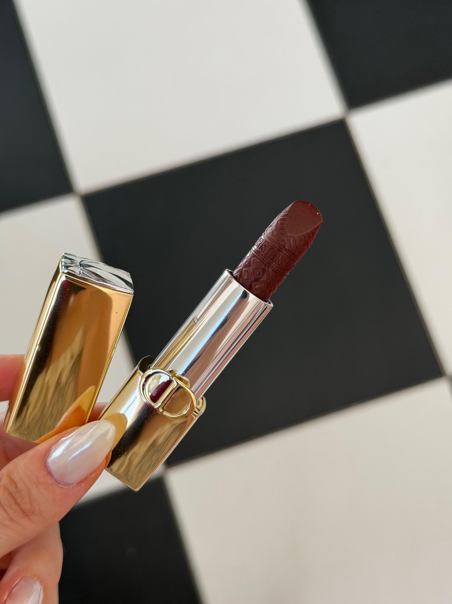 DIOR Rouge Dior - Limited Edition
Couture Color Lipstick (994) - Hydrating and Longwearing