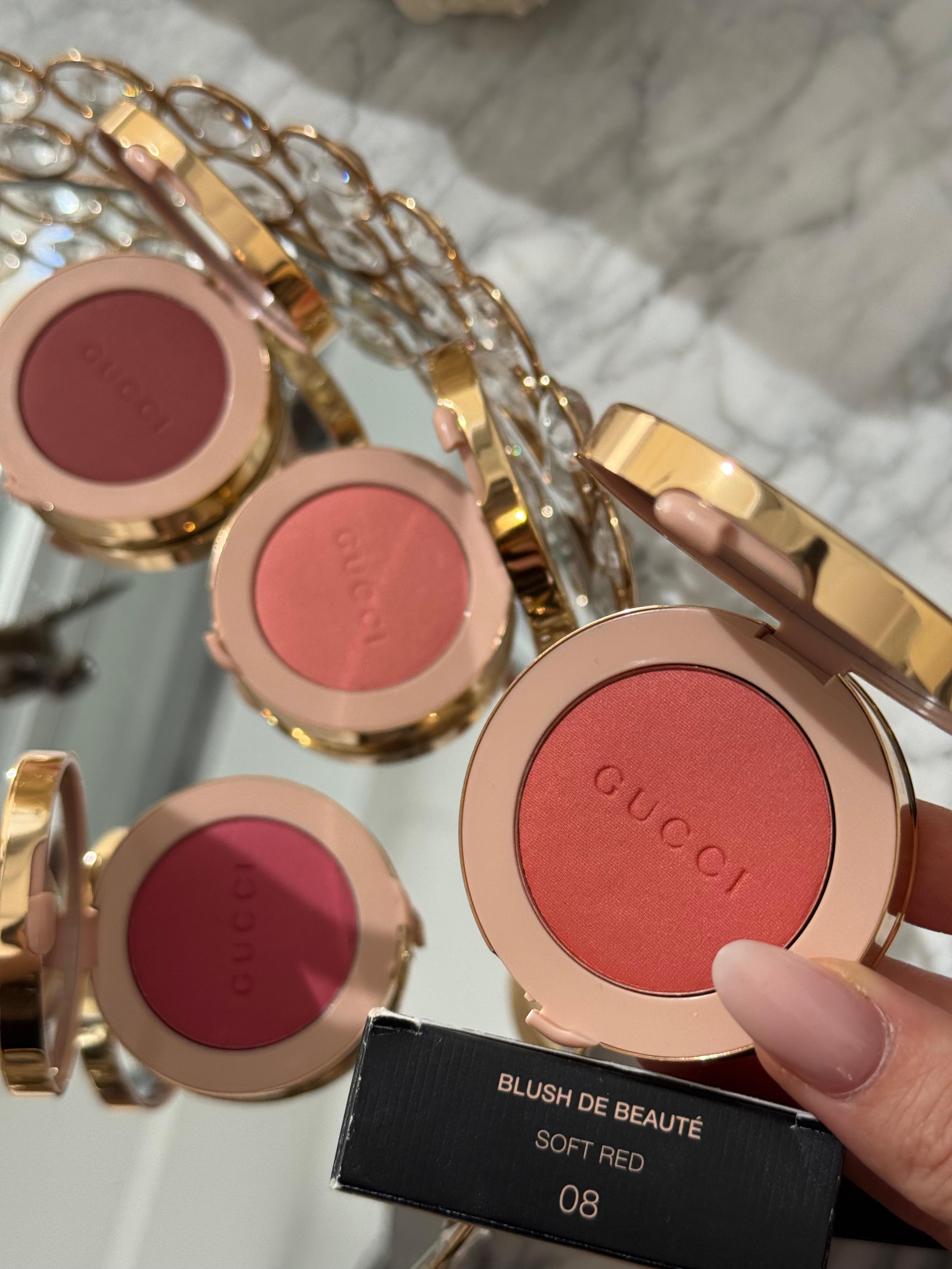 GUCCI Blush De Beauté - Cheeks & Eyes Powder Luminous Matte (08