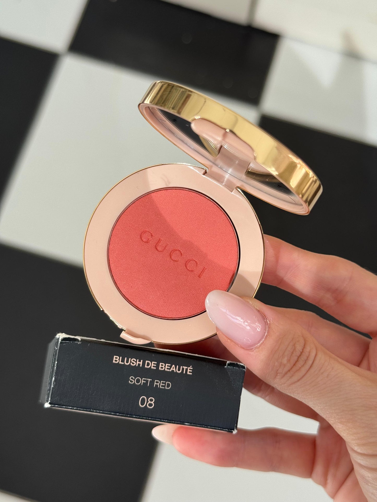 GUCCI Blush De Beauté - Cheeks & Eyes Powder Luminous Matte (08)
