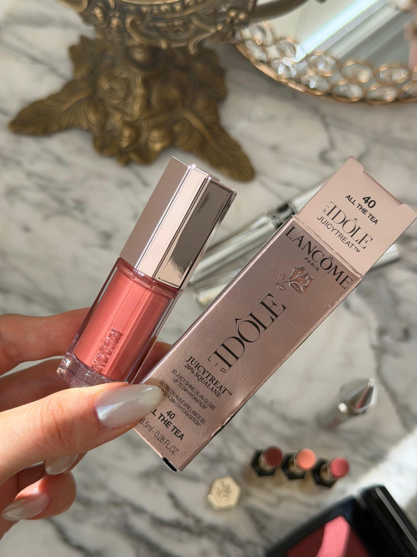 LANCÔME Lip Idole Juicytreat Lip Oil Gloss (40)
3D Juicy Shine Oil-in-Gloss, 24H Hydration