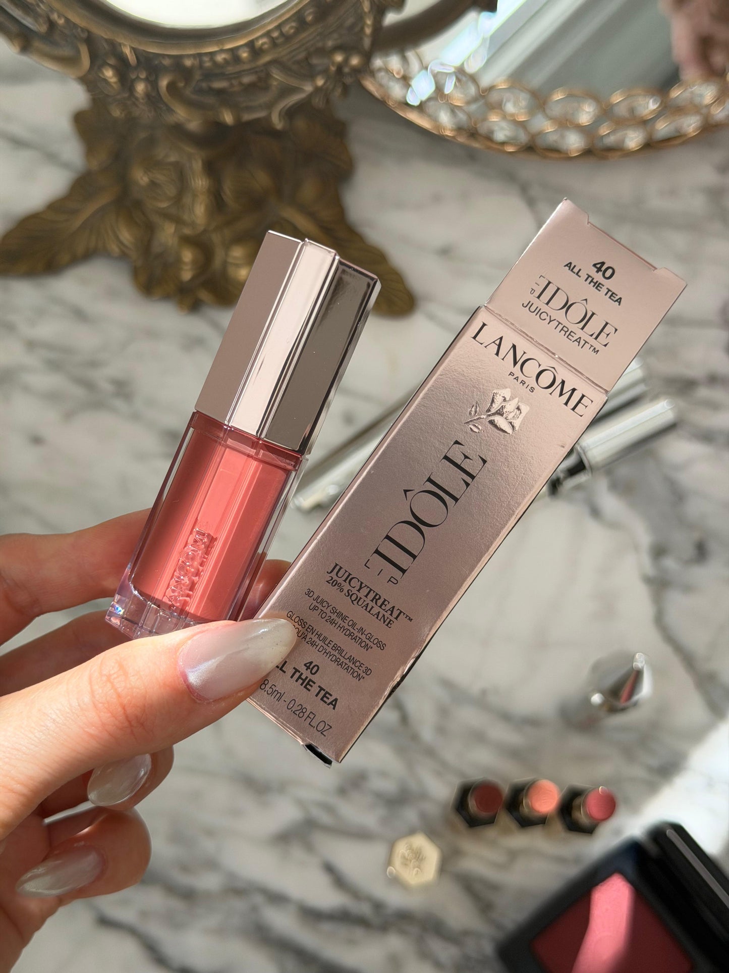 LANCÔME Lip Idole Juicytreat Lip Oil Gloss (40)
3D Juicy Shine Oil-in-Gloss, 24H Hydration