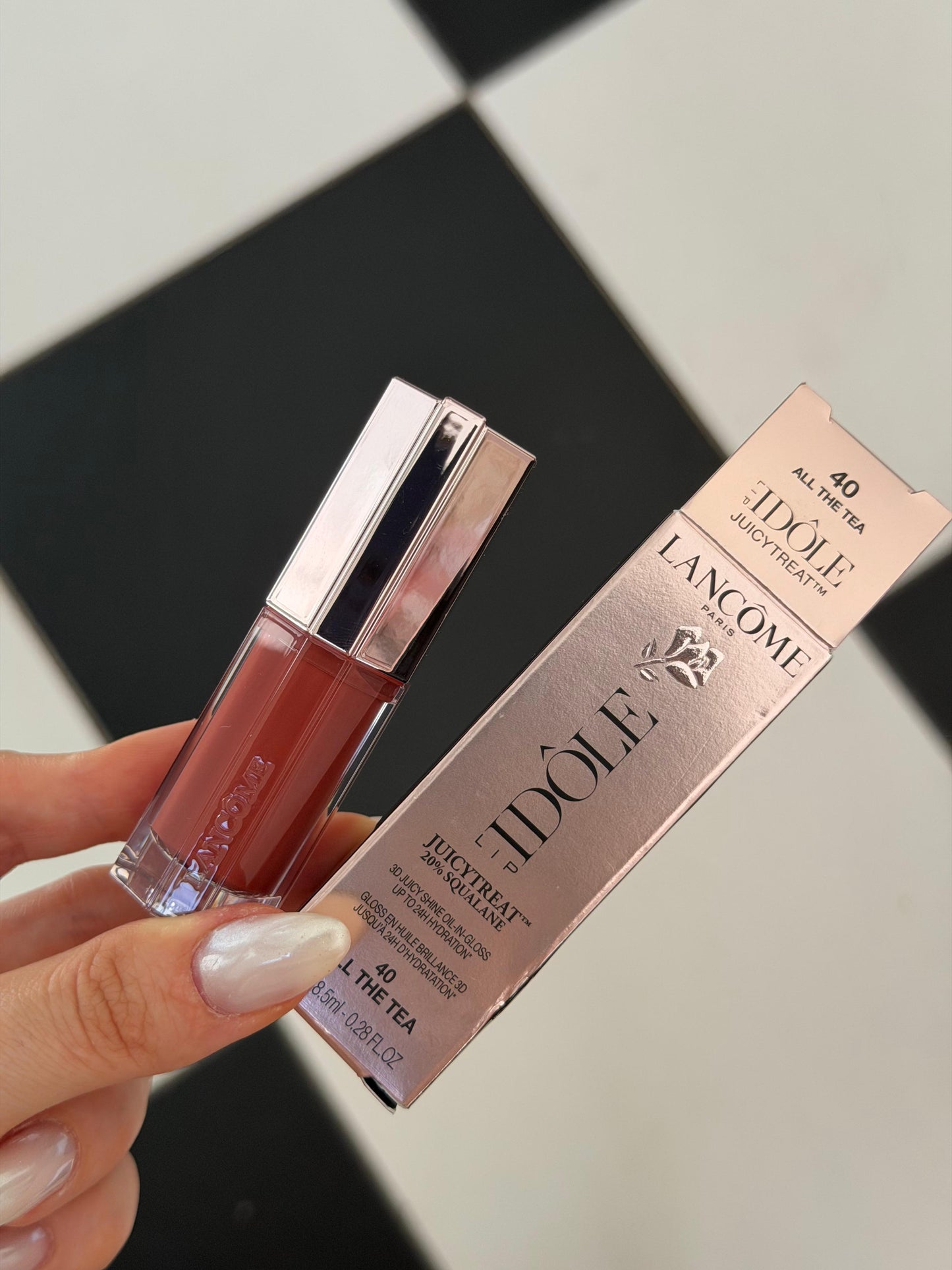 LANCÔME Lip Idole Juicytreat Lip Oil Gloss (40)
3D Juicy Shine Oil-in-Gloss, 24H Hydration