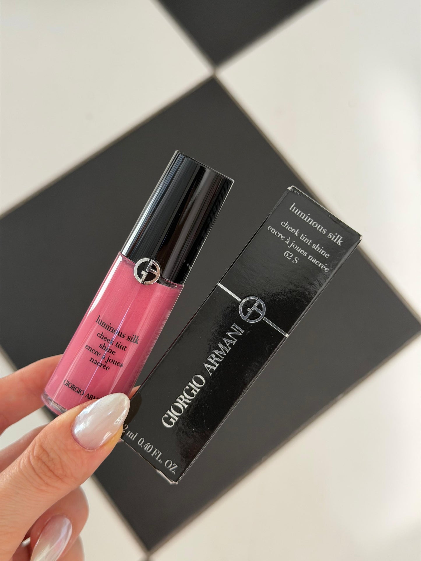 ARMANI Luminous Silk Cheek Tint - 
Skin-Fusing Liquid Blush (62S)