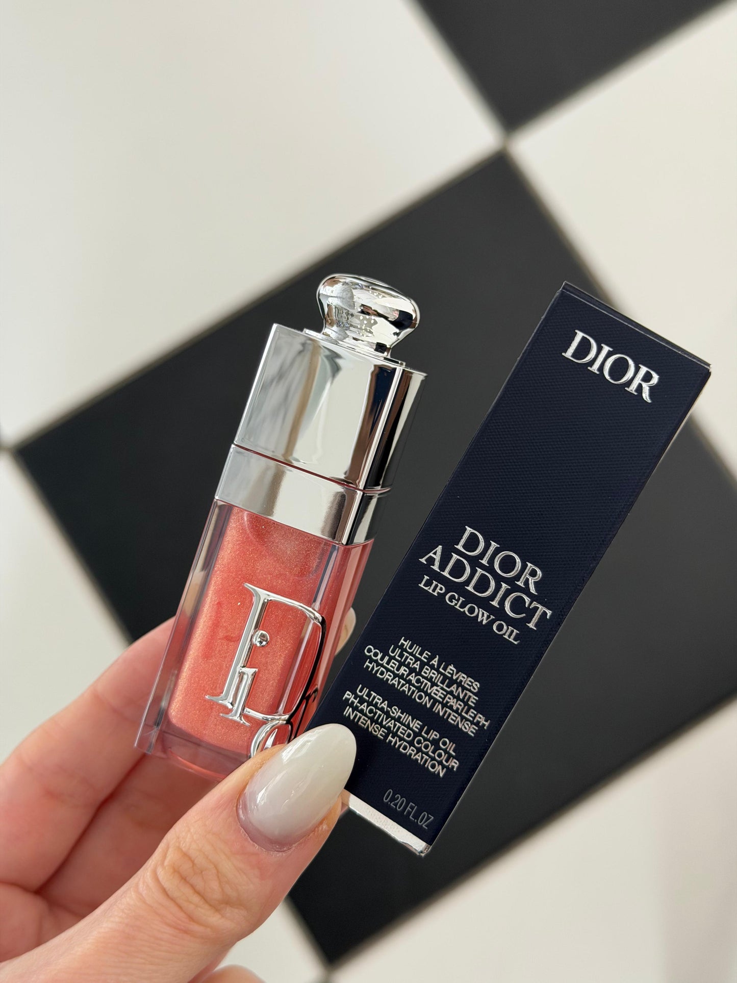 DIOR Addict Lip Glow Oil (077)
Nourishing Lip Oil, Intense Gloss