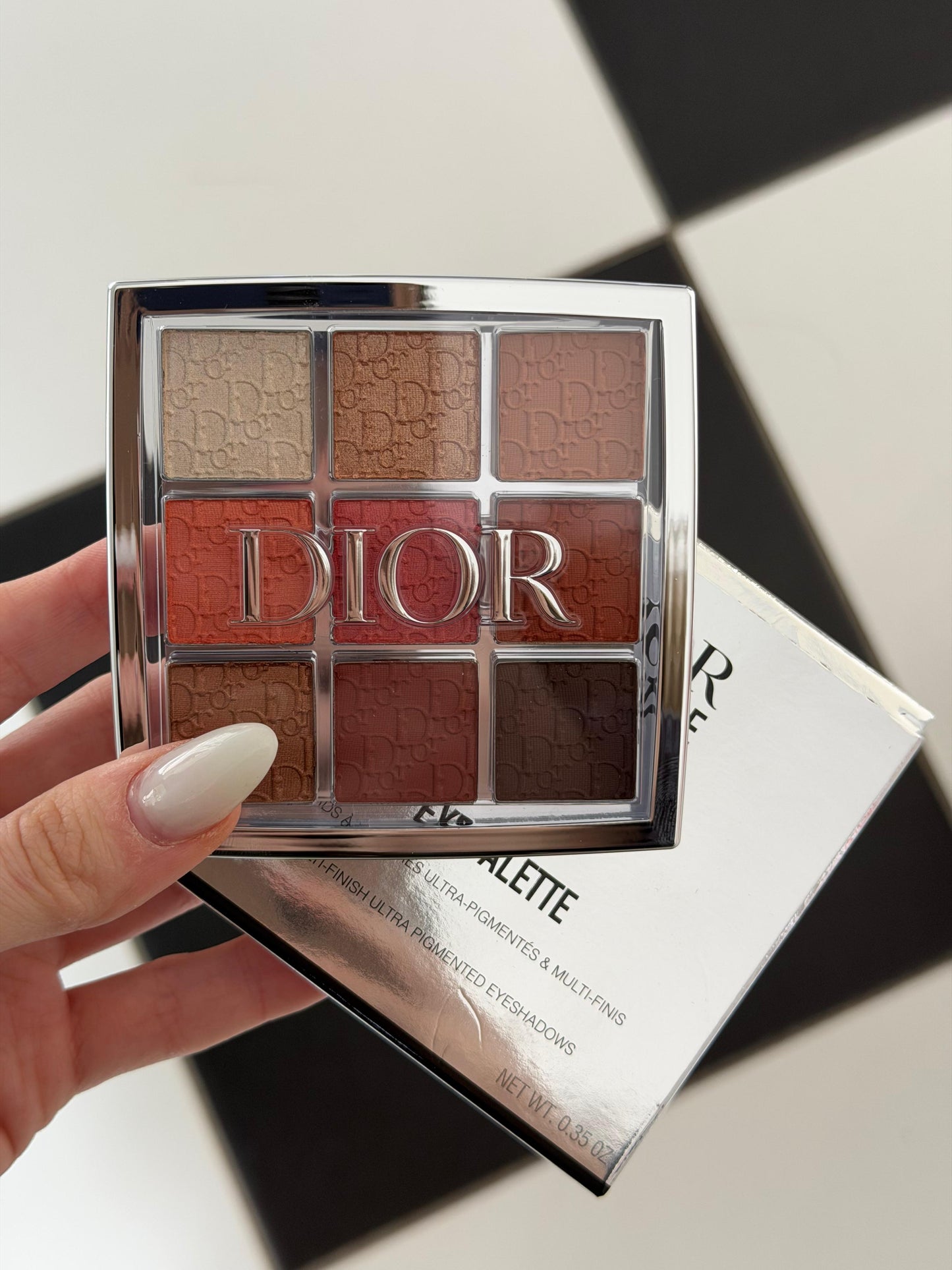 DIOR Backstage Eye Palette (003)
Eye Palette - Multi-Finish Ultra Pigmented Eyeshadows