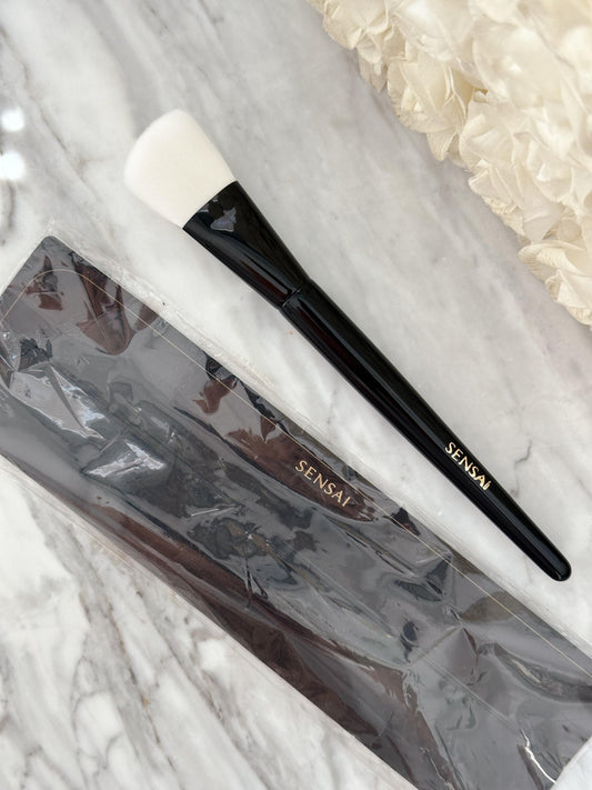 SENSAI Liquid Foundation Brush
