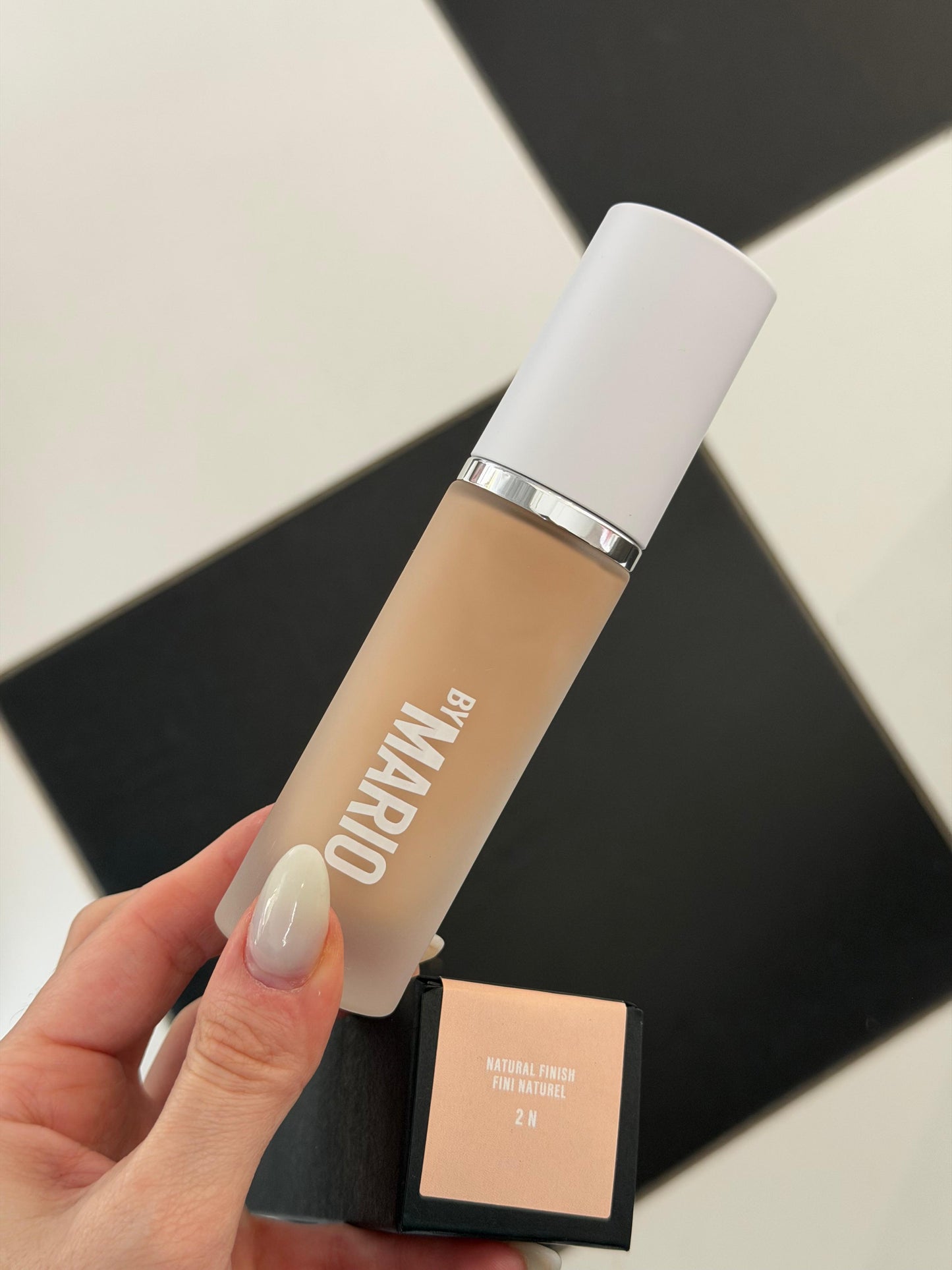 MAKEUP BY MARIO Surrealskin Natural Finish Foundation (2N)
