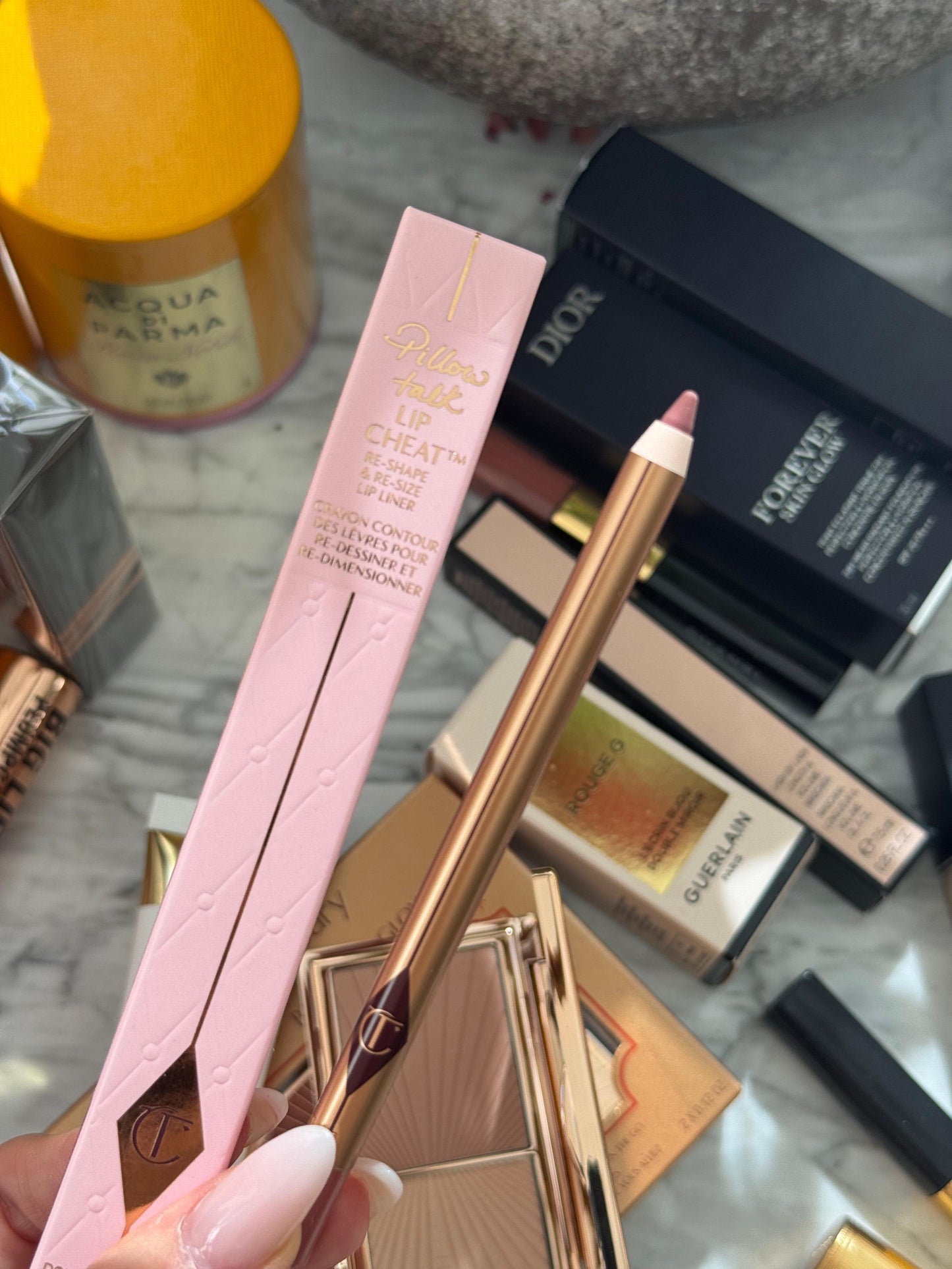 CHARLOTTE TILBURY Pillow Talk Lip Cheat Re-Shape & Re-Size Lip Liner