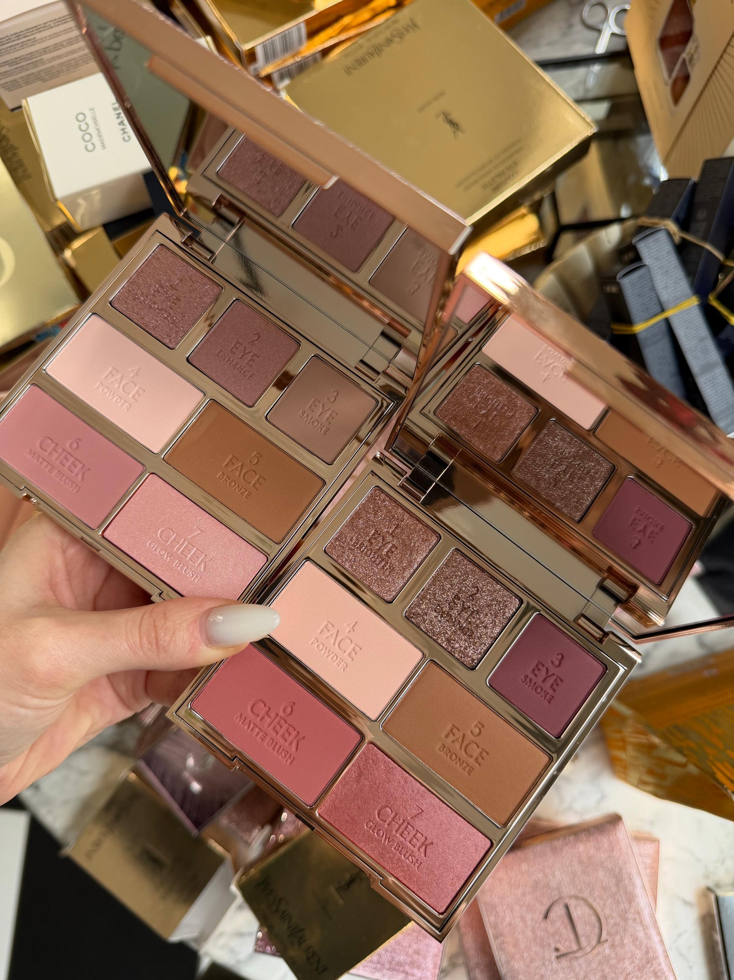 CHARLOTTE TILBURY Hollywood Instant Look In A Palette - Dreamy Bronzed Beauty