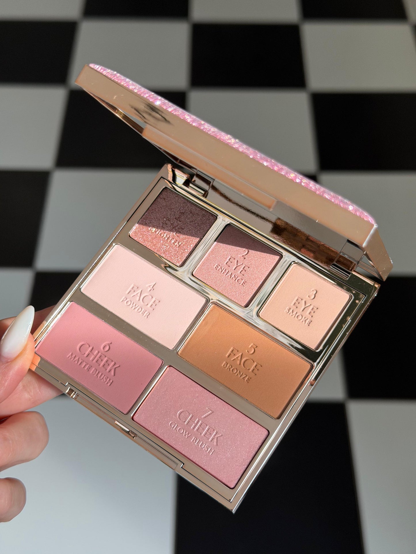 CHARLOTTE TILBURY Hollywood Instant Look In A Palette - Dreamy Glowing Beauty