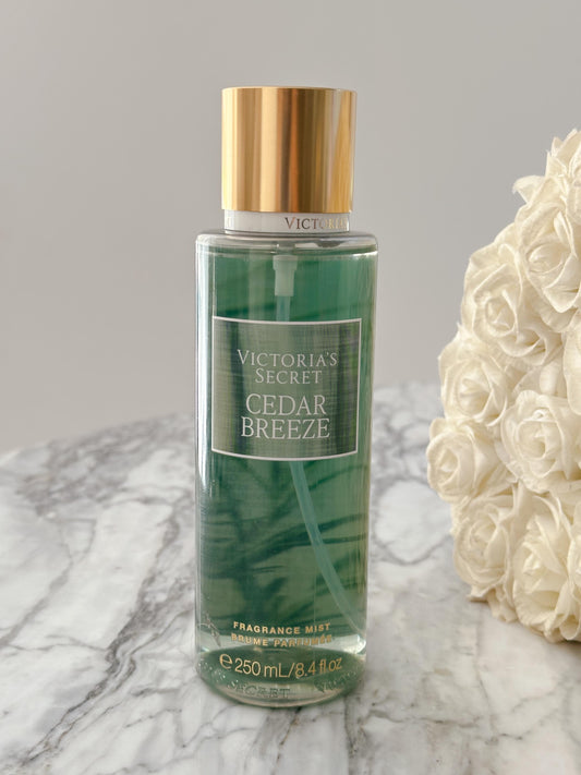 VICTORIA’S SECRET Cedar Breeze
Fragrance Mist
