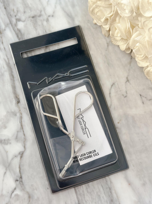 MAC Half Lash Curler