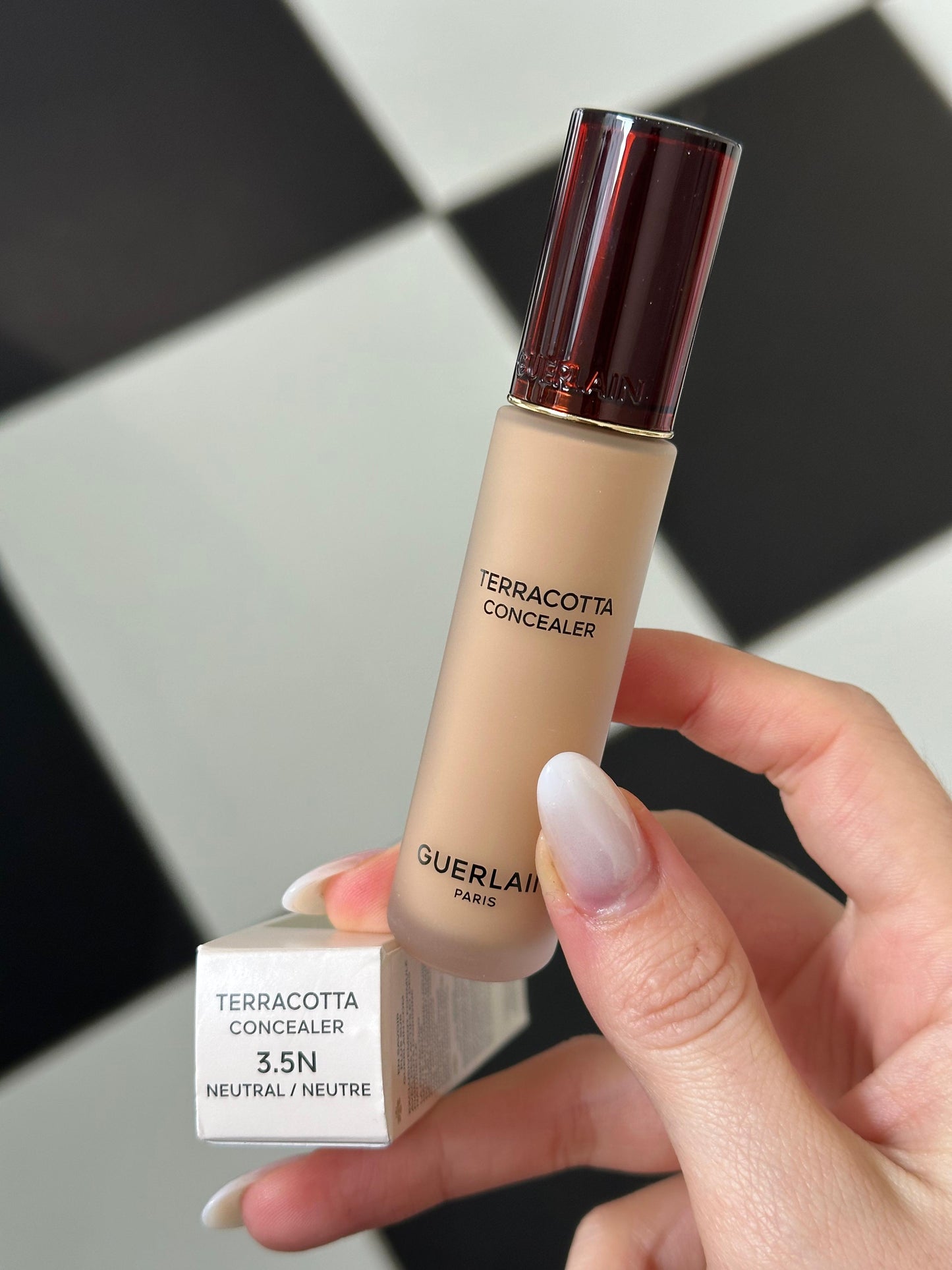 GUERLAIN Terracotta Concealer
Natural Perfection 24H Wear – No-Transfer
