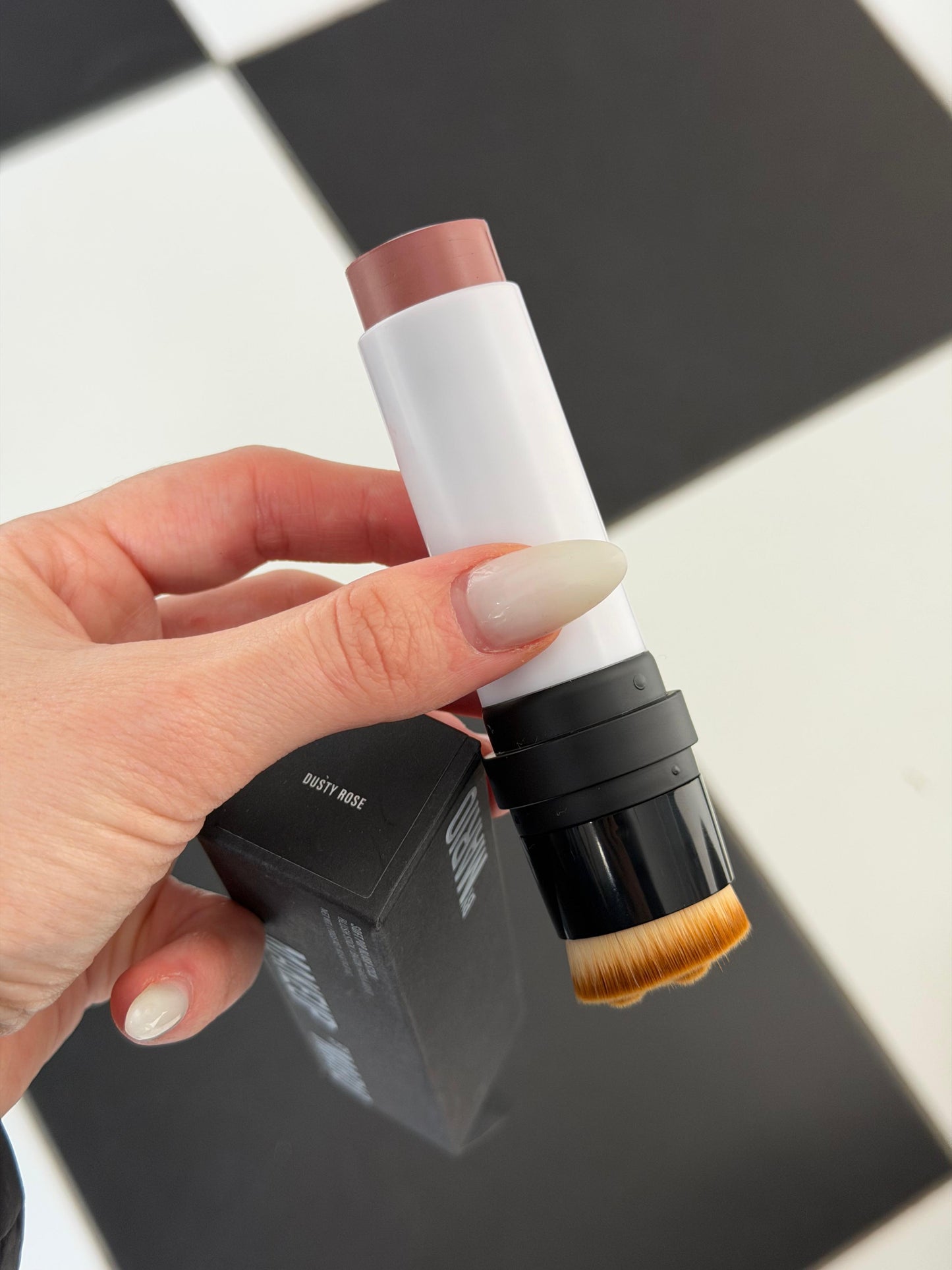 MAKEUP BY MARIO 
Soft Pop Blush Stick - Dusty Rose