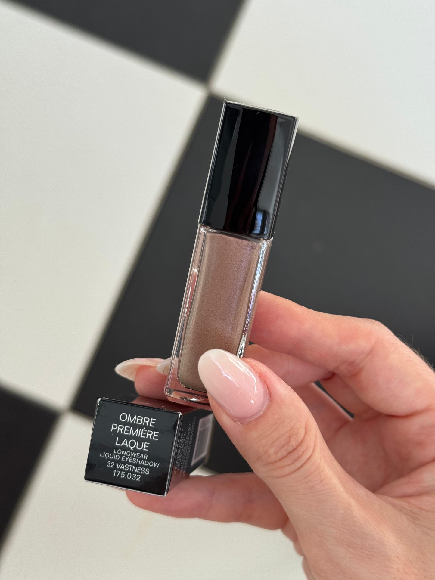 CHANEL Ombre Première Laque Longwear Liquid Eyeshadow (32)