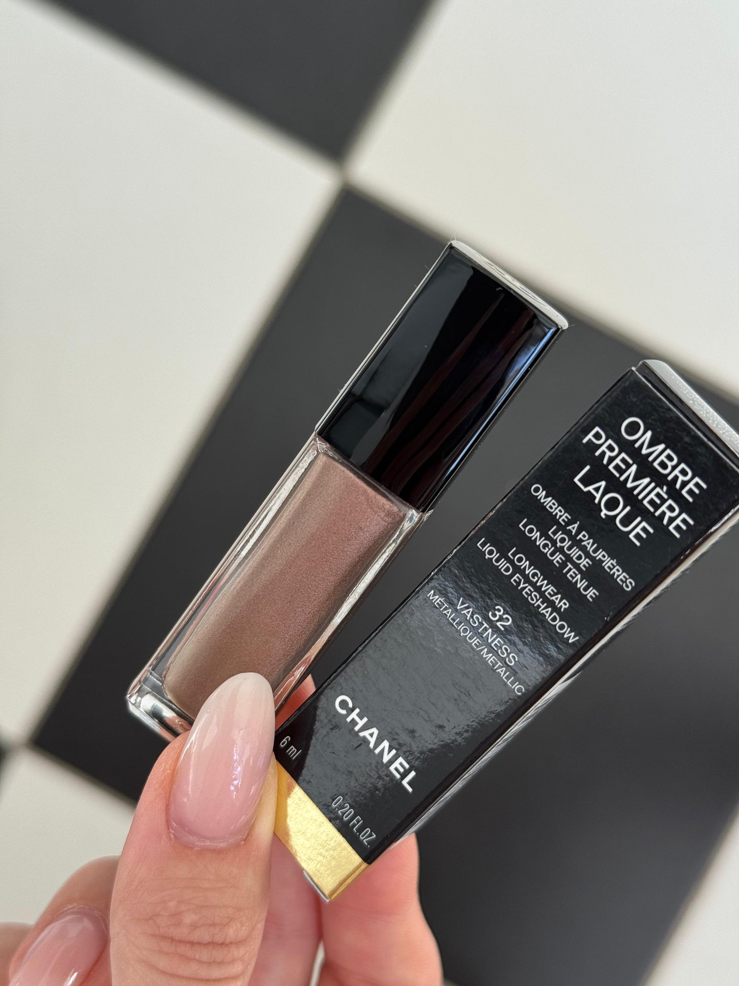 CHANEL Ombre Première Laque Longwear Liquid Eyeshadow (32)