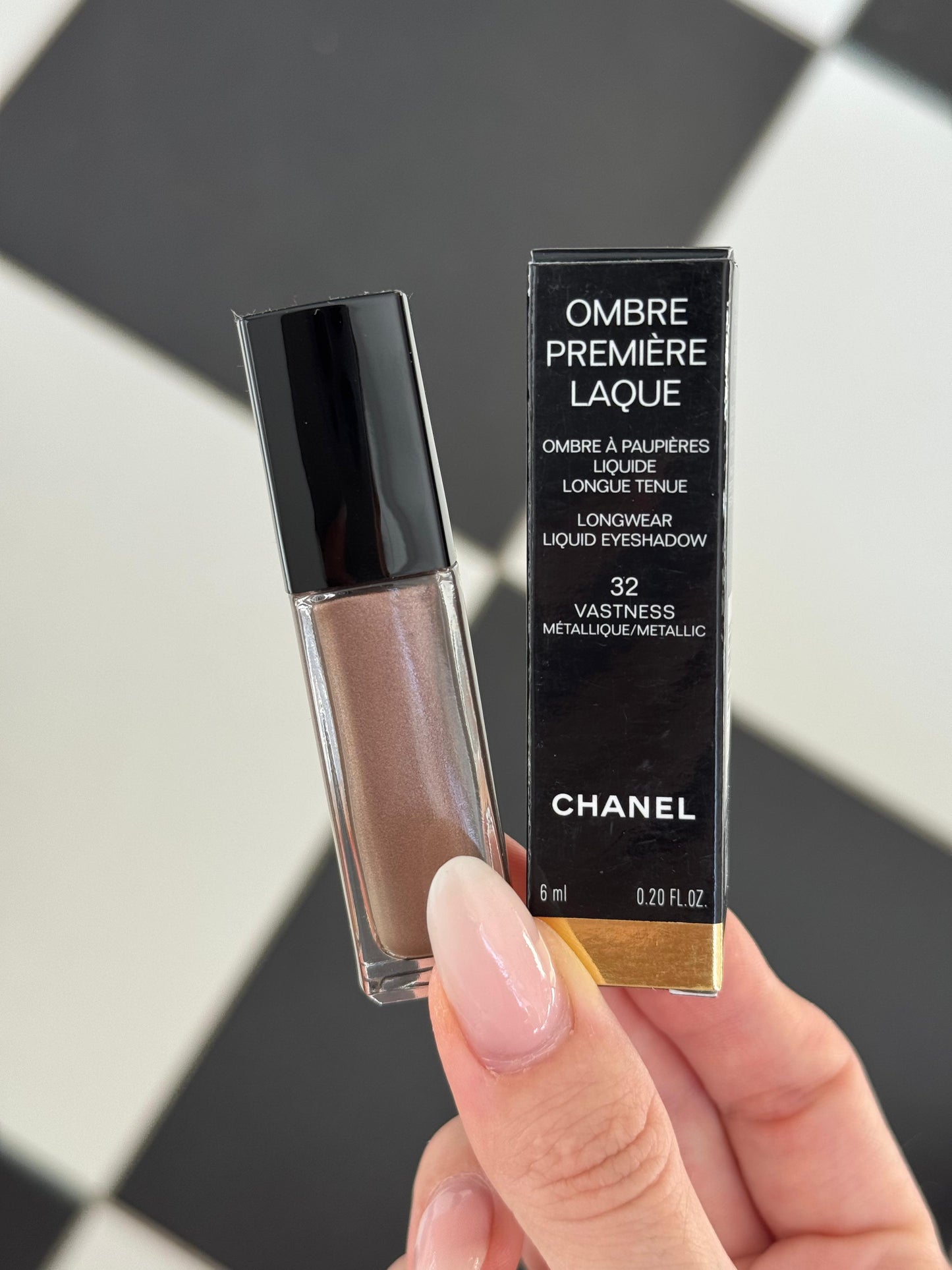 CHANEL Ombre Première Laque Longwear Liquid Eyeshadow (32)