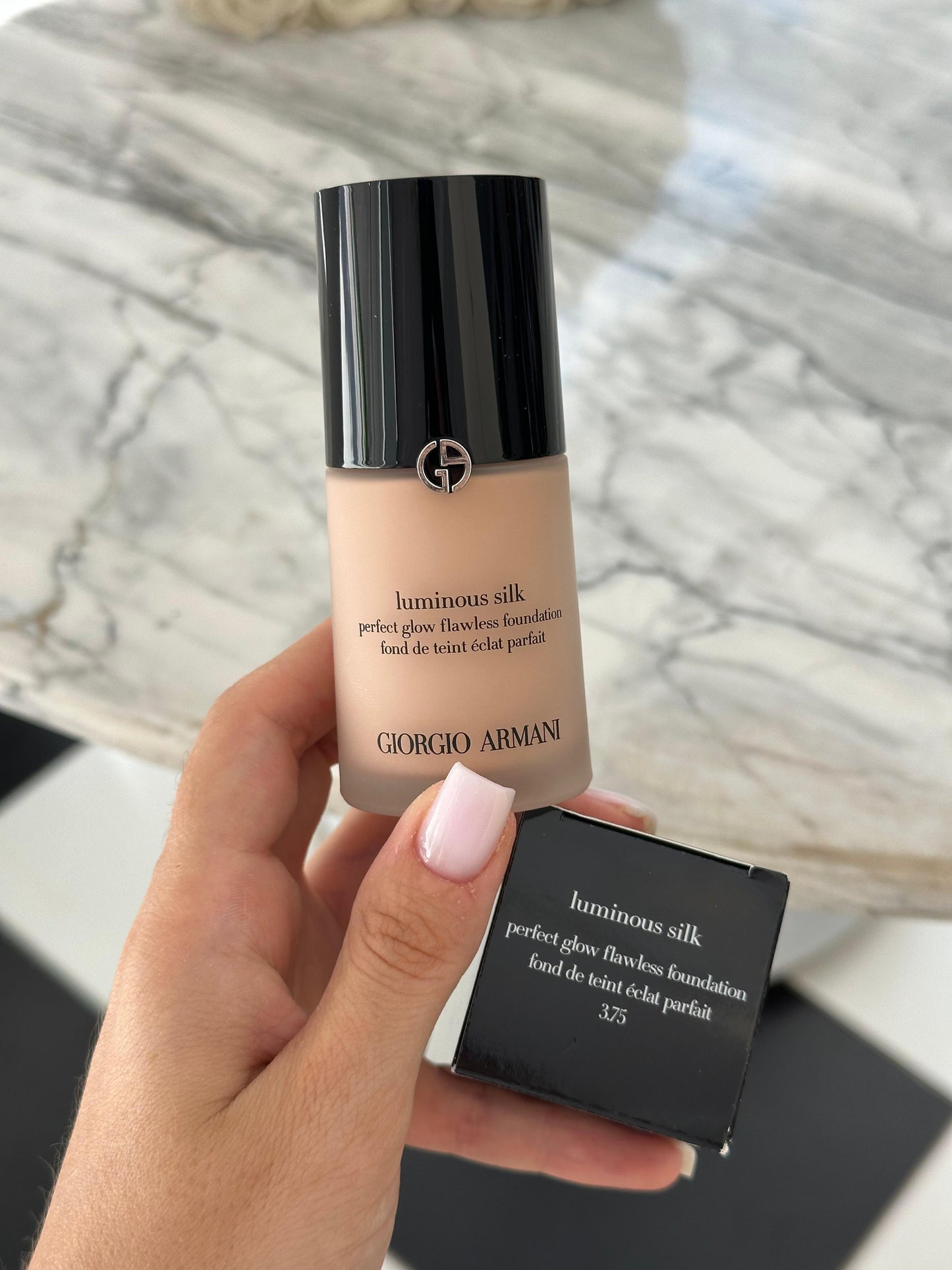ARMANI Luminous Silk - Perfect Glow Flawless Foundation