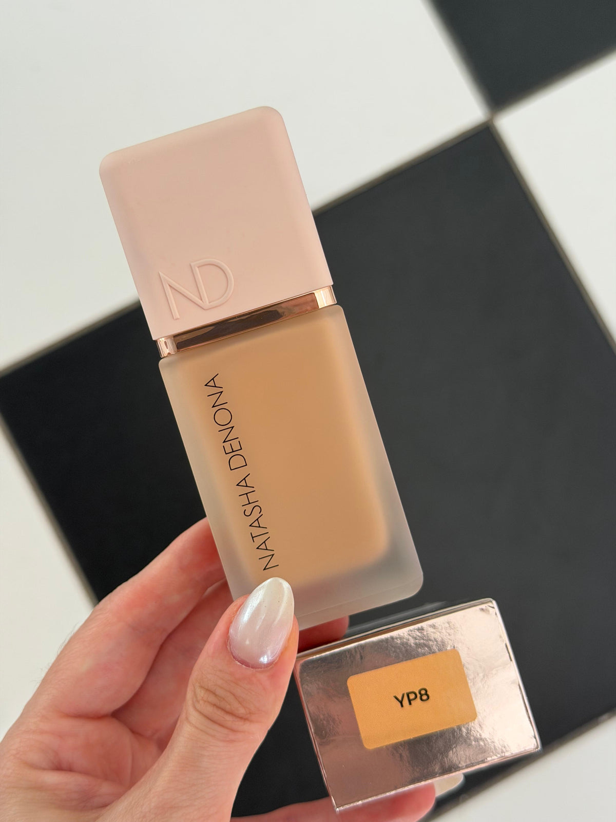 NATASHA DENONA Hy-Glam Foundation (YP8)
Hydrating, Blurring, Longwear Serum With Radiant, Creasless Coverage