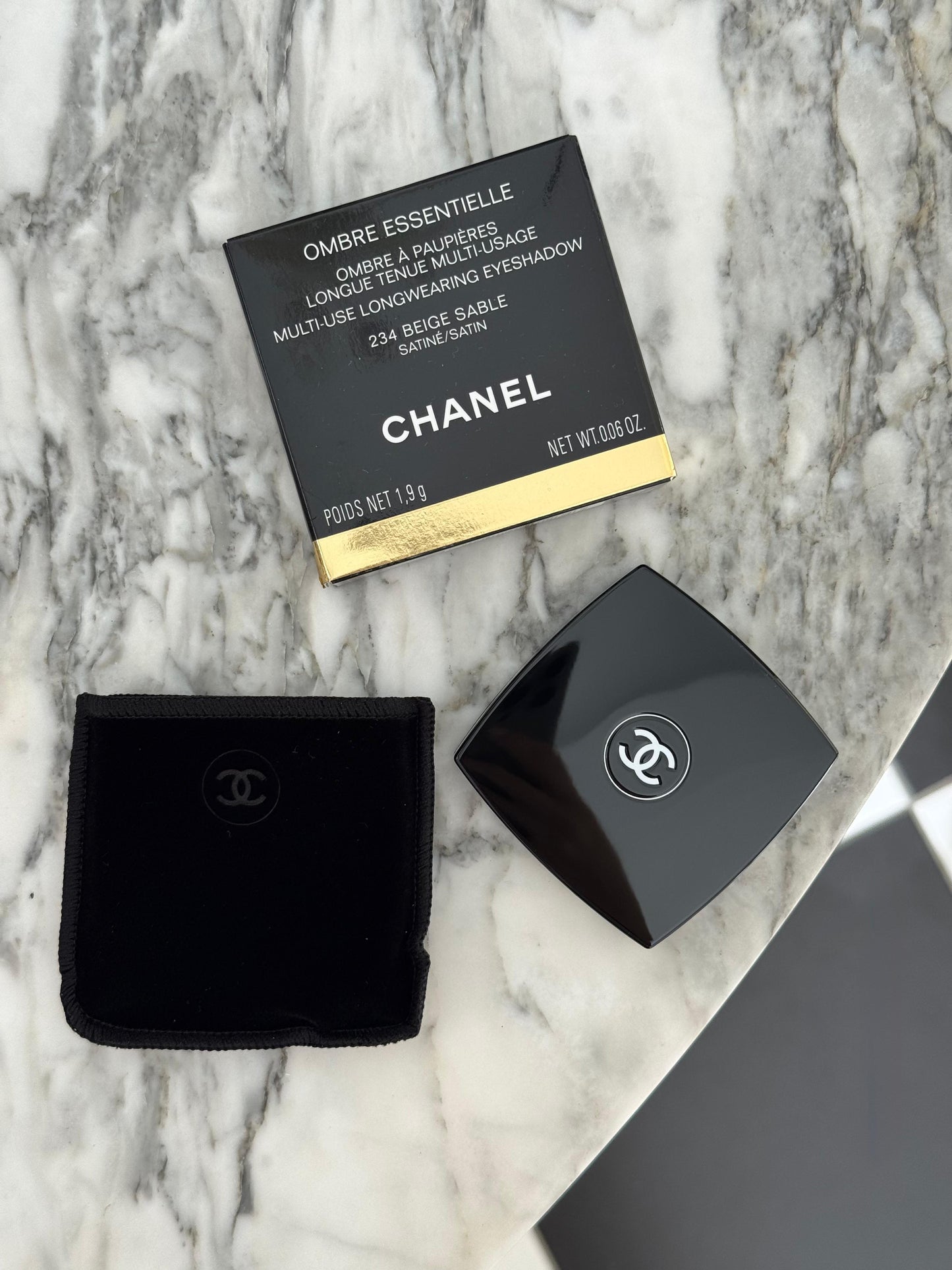 CHANEL Ombre Essentielle Multi-Use Longwearing Eyeshadow (234)