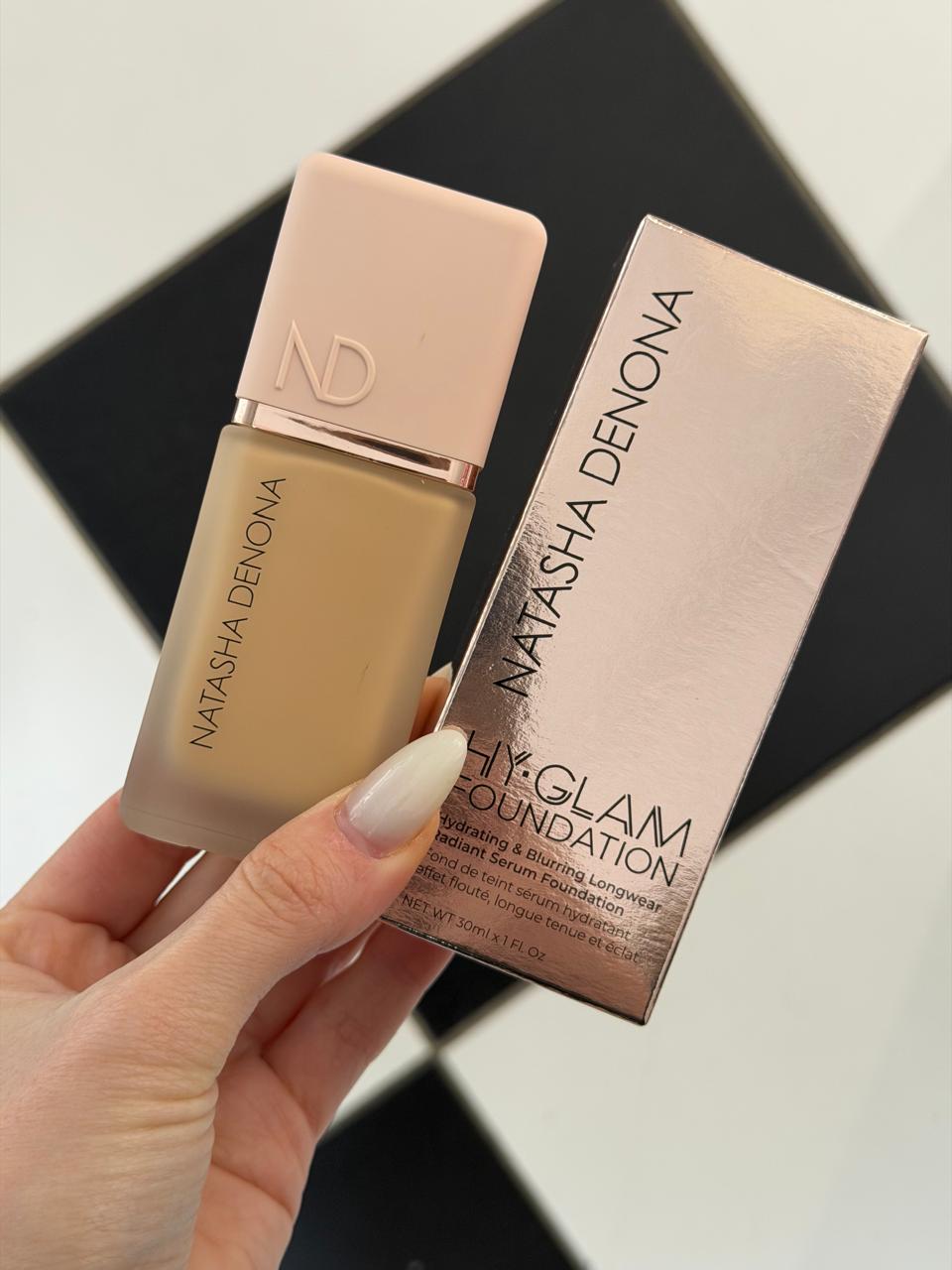 NATASHA DENONA Hy-Glam Foundation (P3)
Hydrating, Blurring, Longwear Serum With Radiant, Creasless Coverage
