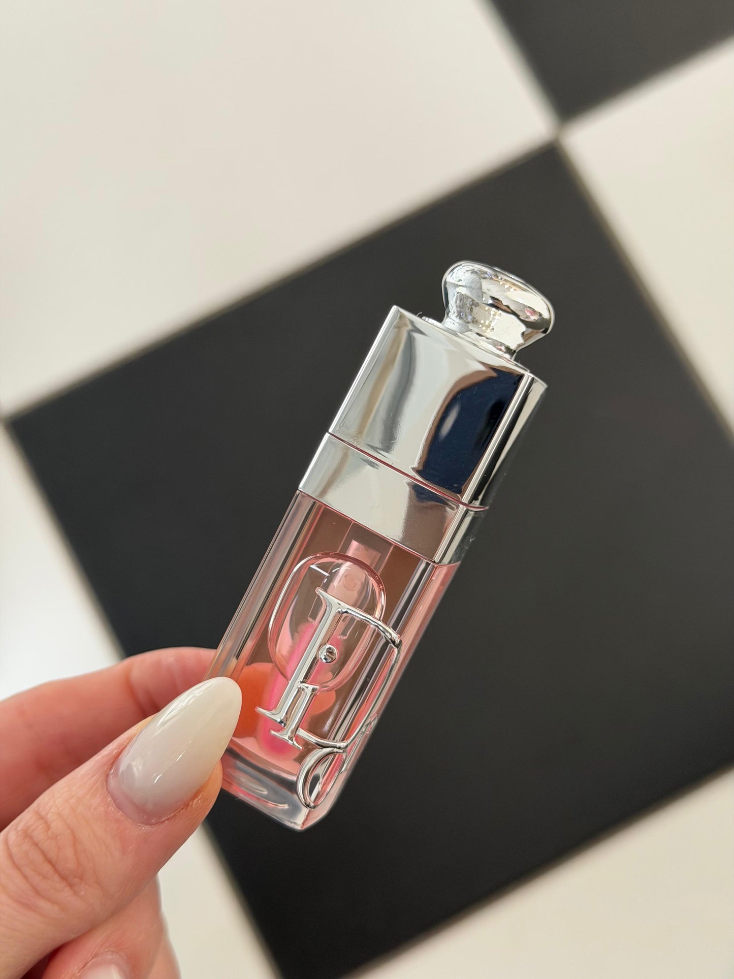 DIOR Addict Lip Glow Oil (001)
Nourishing Lip Oil, Intense Gloss